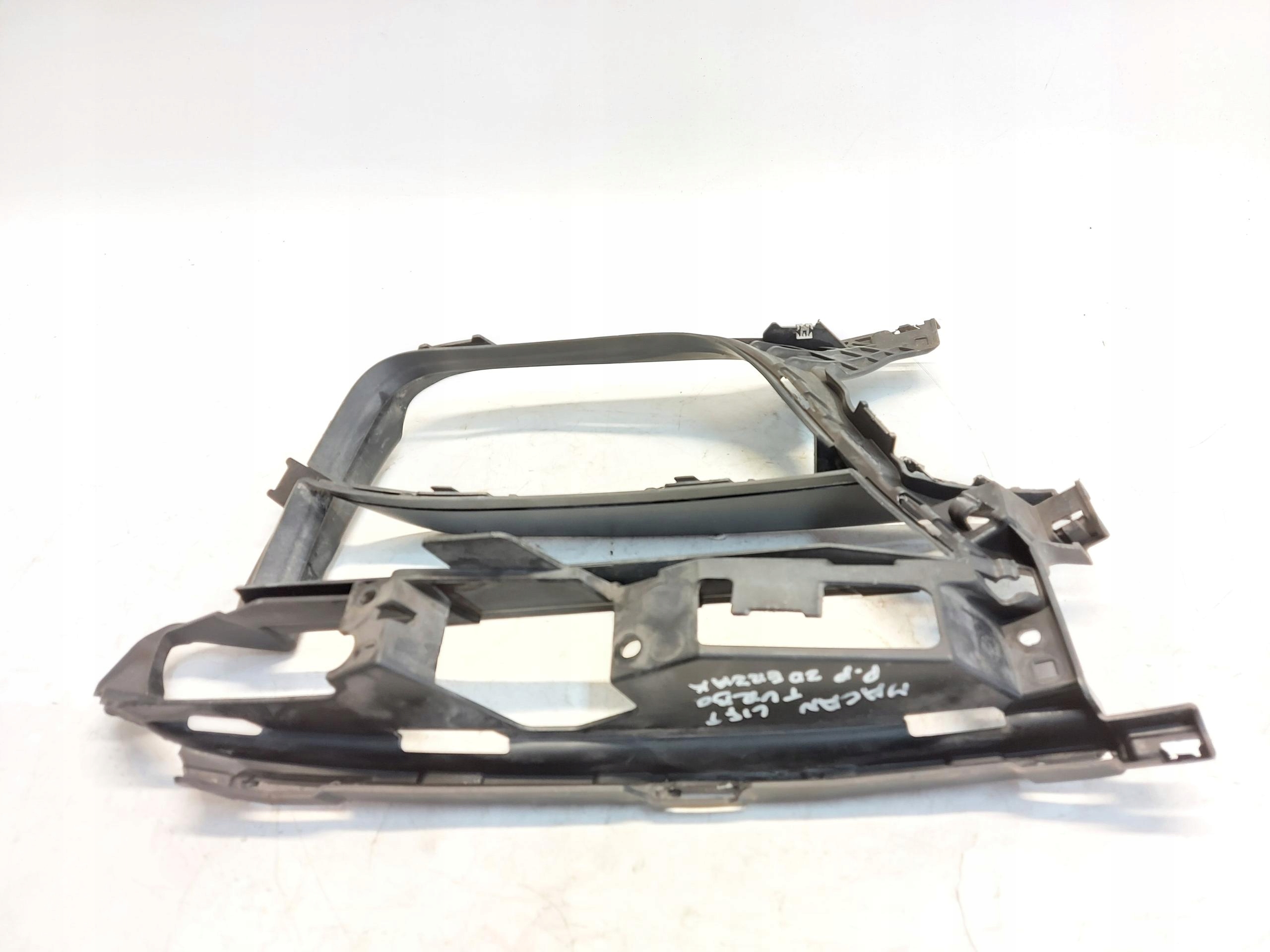 Porsche Macan Turbo e Supporto staffa Paraurti Destra Anteriore 95b0807682d