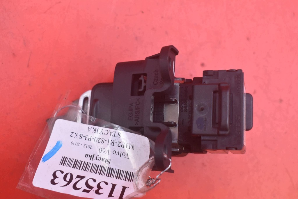 ignition key button START/STOP 28227917 VOLVO V60 1 and 1.6 D2 115 KM