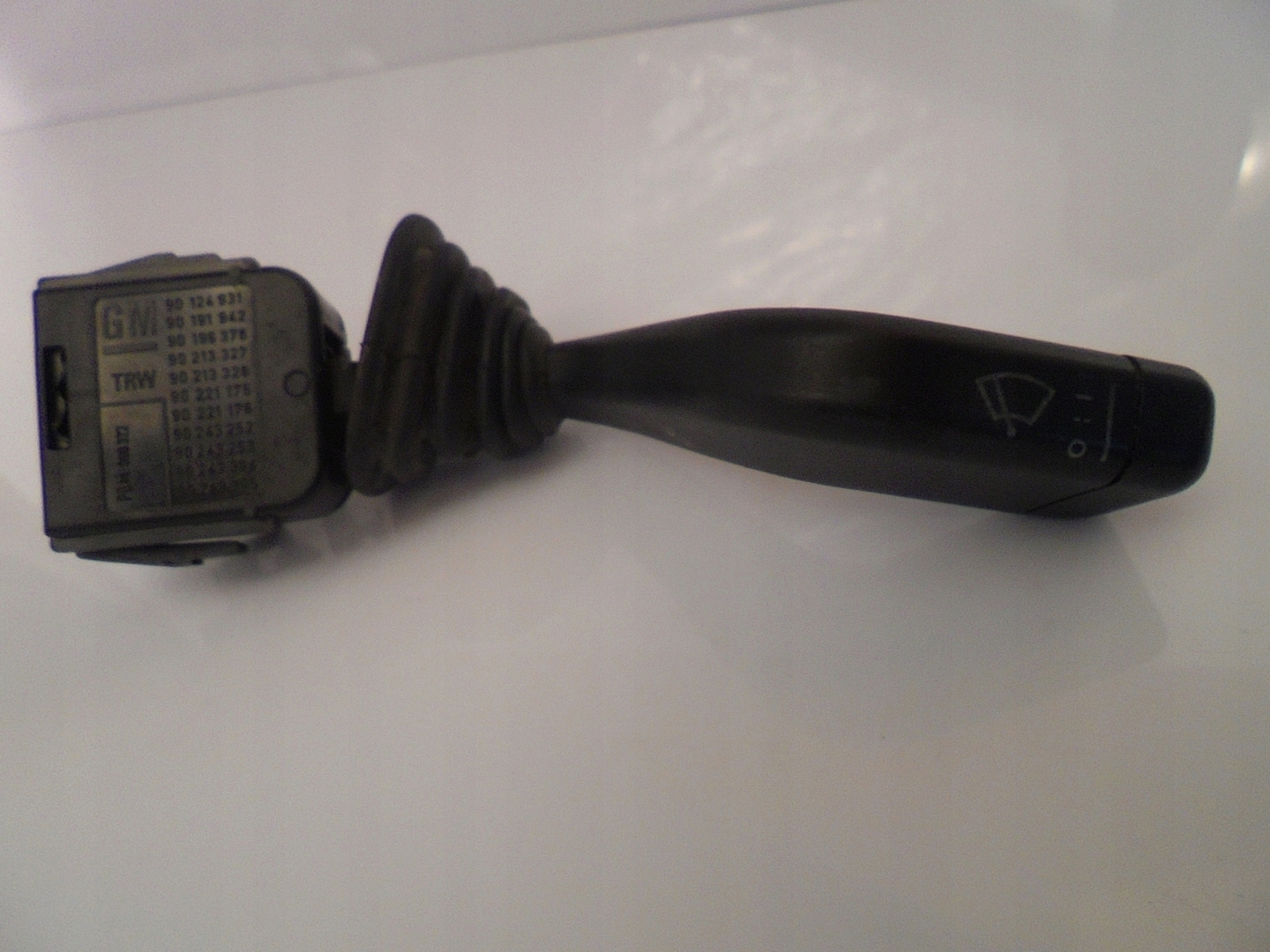 Commodo essuie glace OPEL 90124931