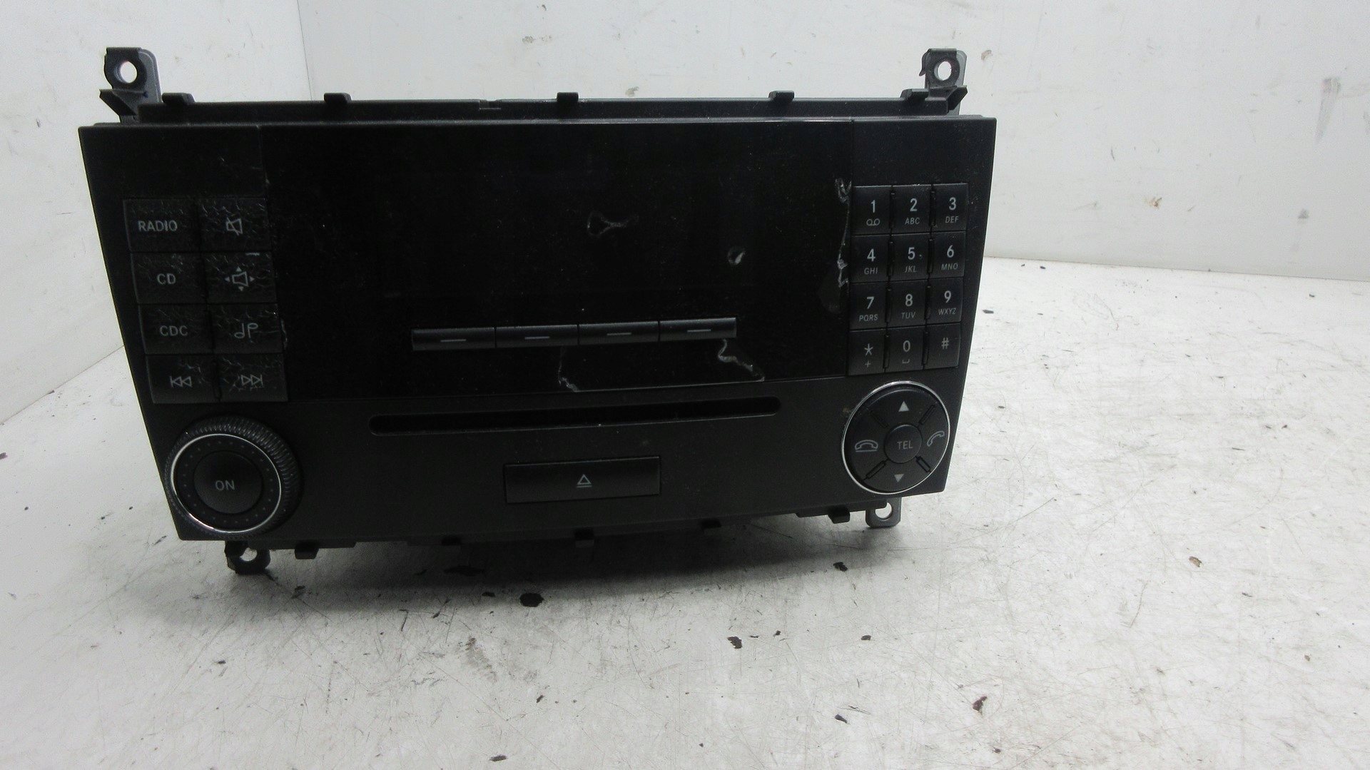 BERY21SX4 - Mercedes W203 A2038705089 радио