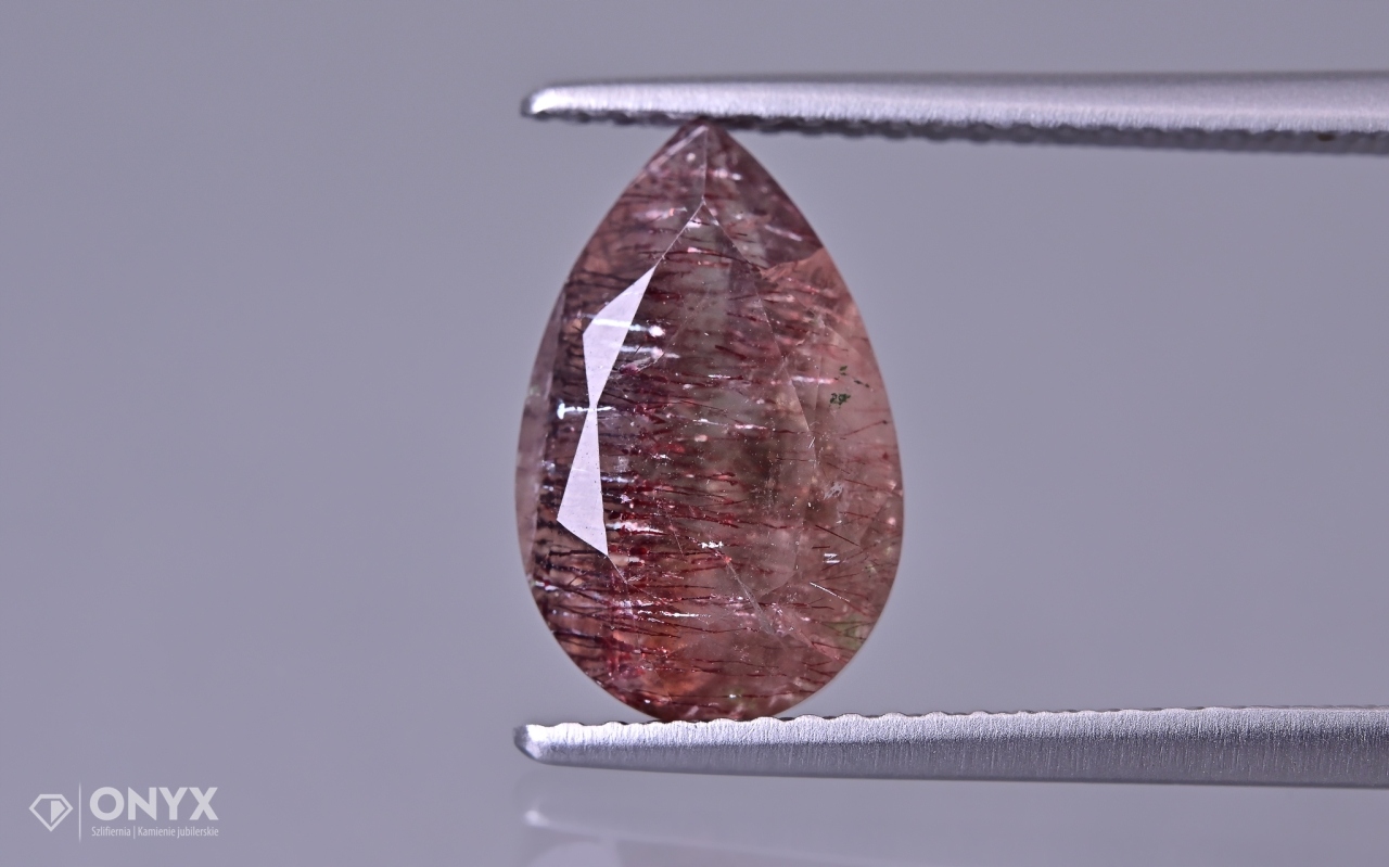 Jahodový křemen fasetovaný slza 12x8 mm