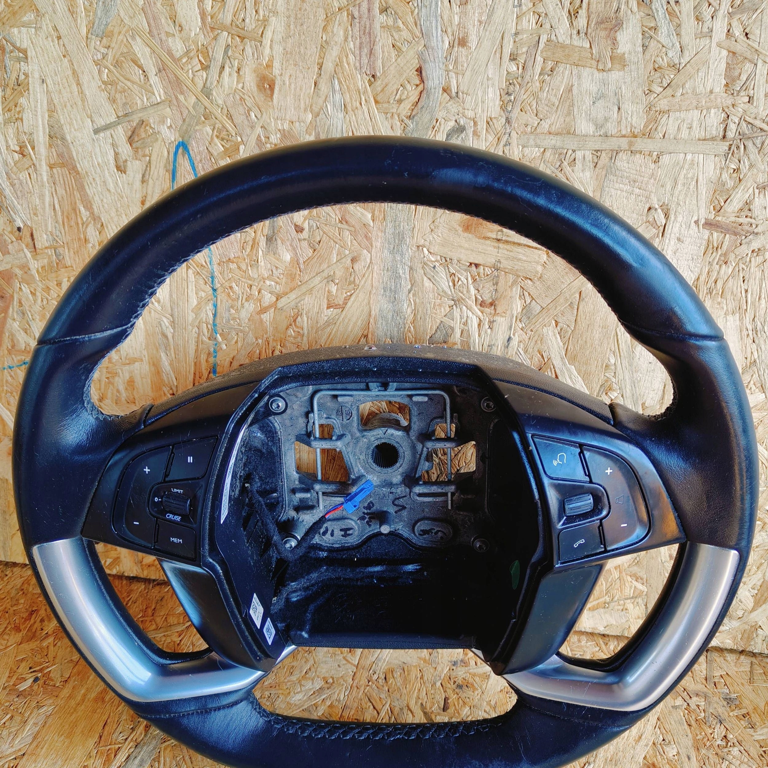 lenkrad Citroen C4 II Picasso 98167370zd
