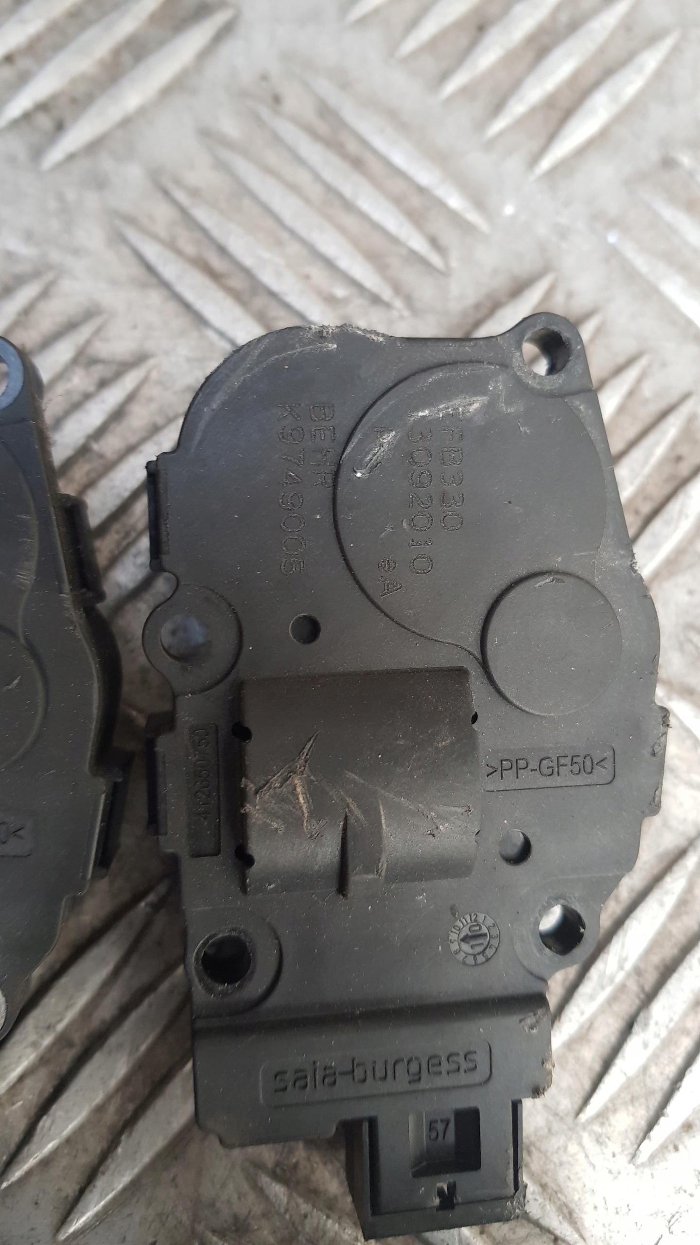 MERCEDES W204 2.2 CDI Micro moteur Bloc de chauffage complet K9749005