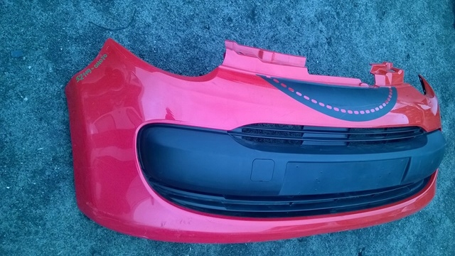 Toyota Aygo/Citroen C1 przedni zderzak 52119-OH070