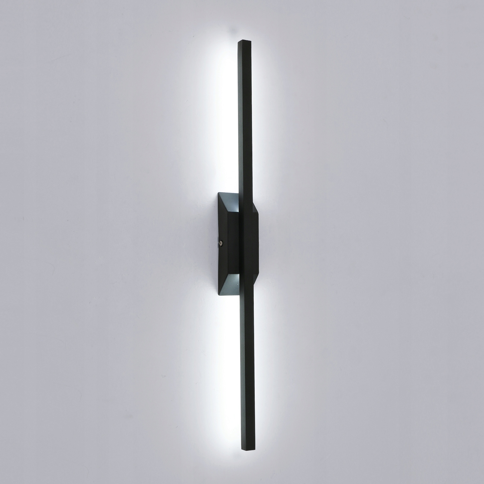 Lampa Liniowa Led Ścienna Do Łazienki Kinkiet Czarny Nowoczesny 6500K 10W