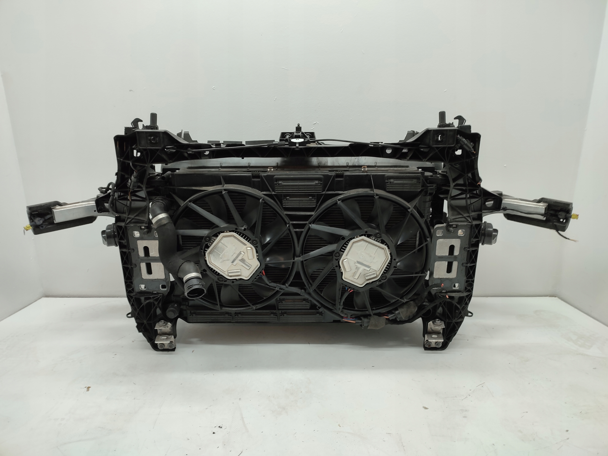 AUDI Q7 4M 3.0TDI PAS PRZEDNI KOMPLETNY Producent części Audi OE