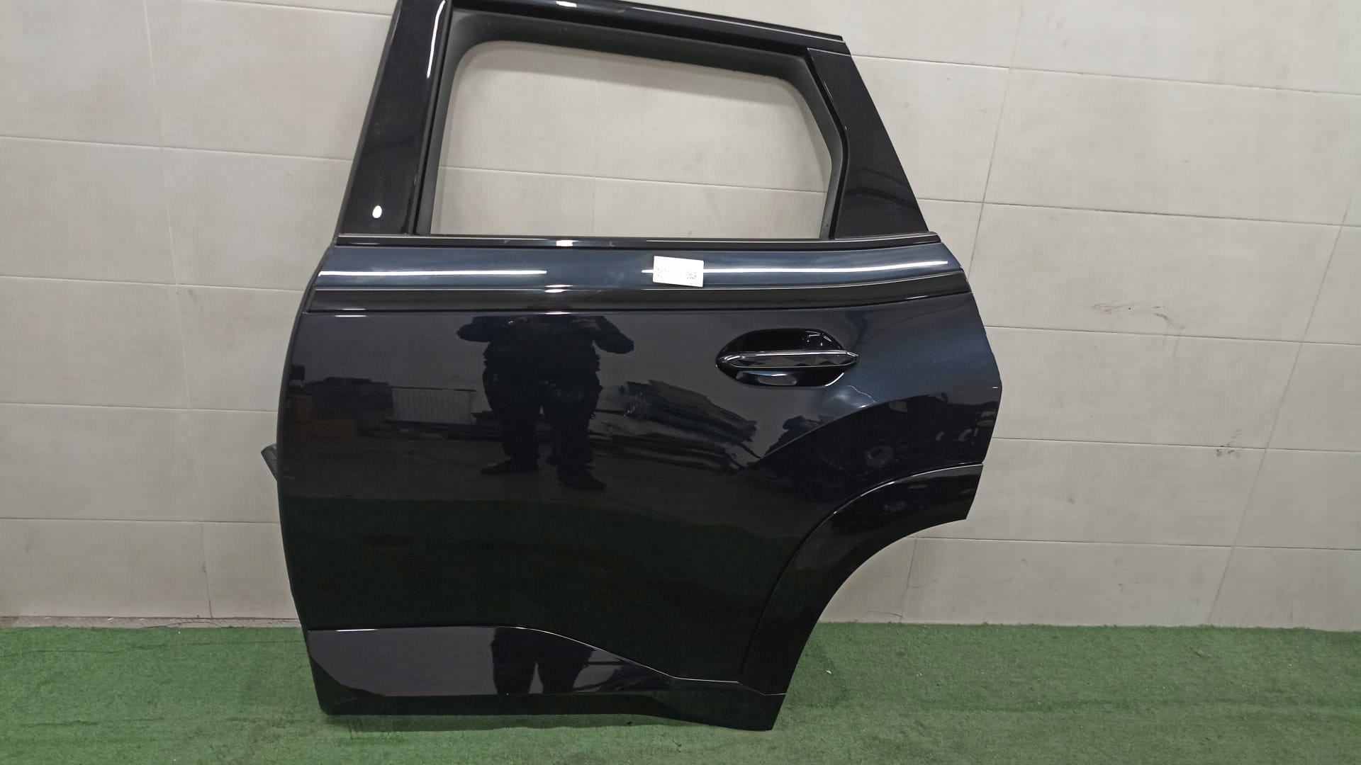 BMW XM G09 door left rear part 416