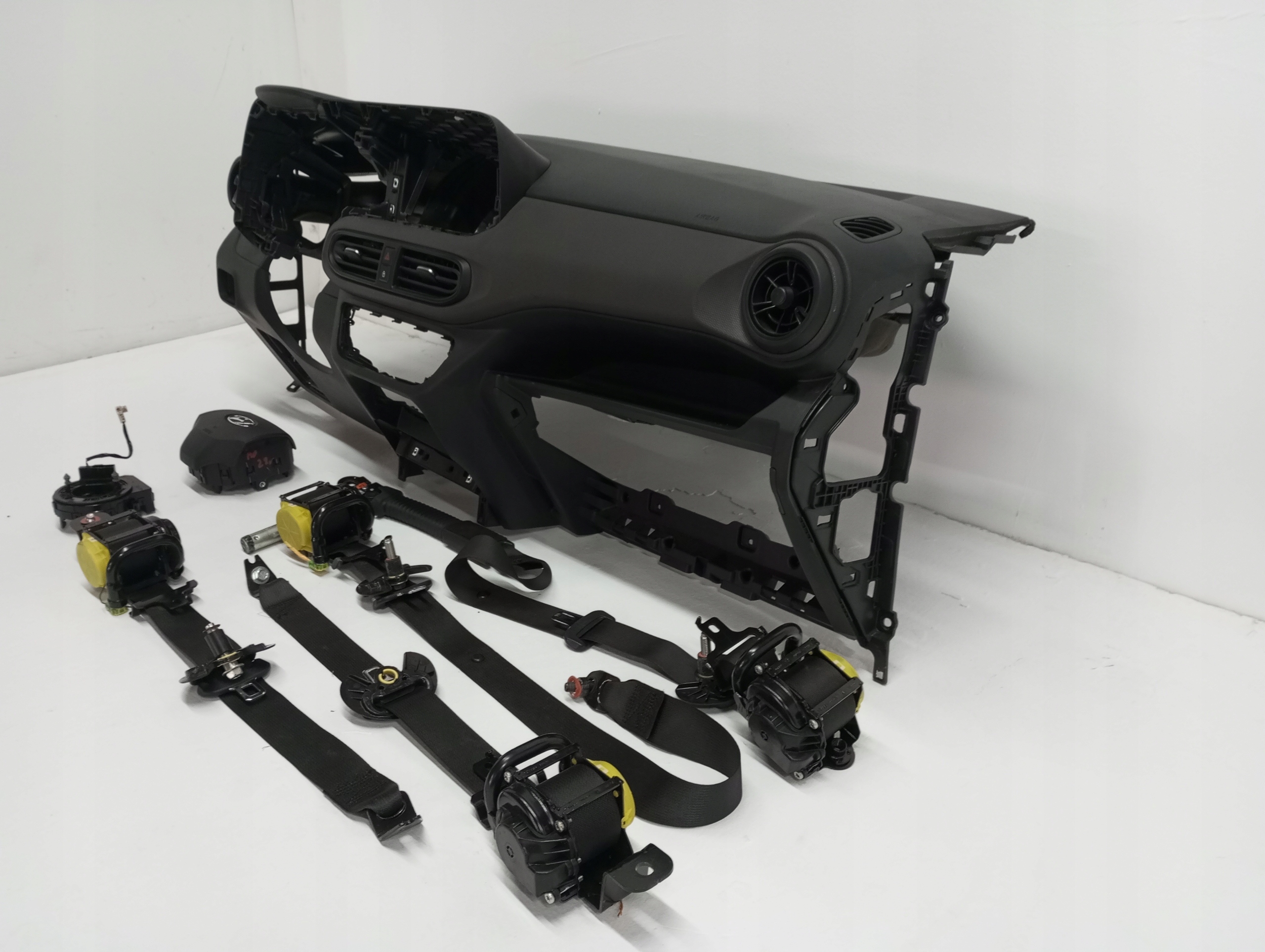 dashboard HYUNDAI I10 III 22R