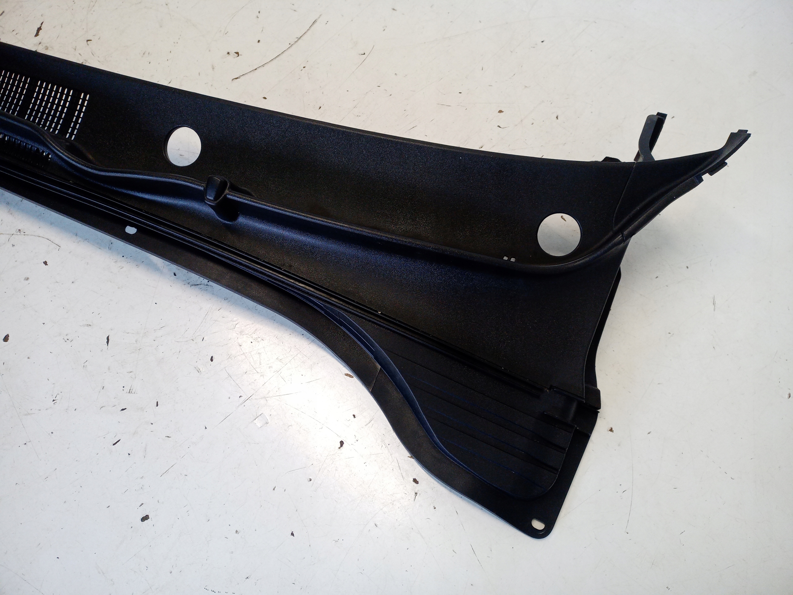 PODSZYBIE PLASTIKOWE GÓRNE HYUNDAI I30 N Producent części Hyundai OE