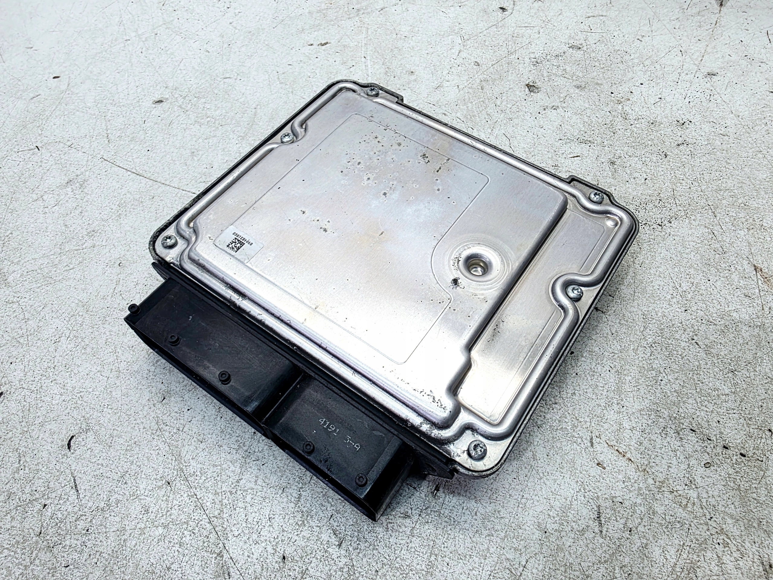 computer control unit of the engine AUDI A3 8P 2.0 TFSI 8P0907115BA