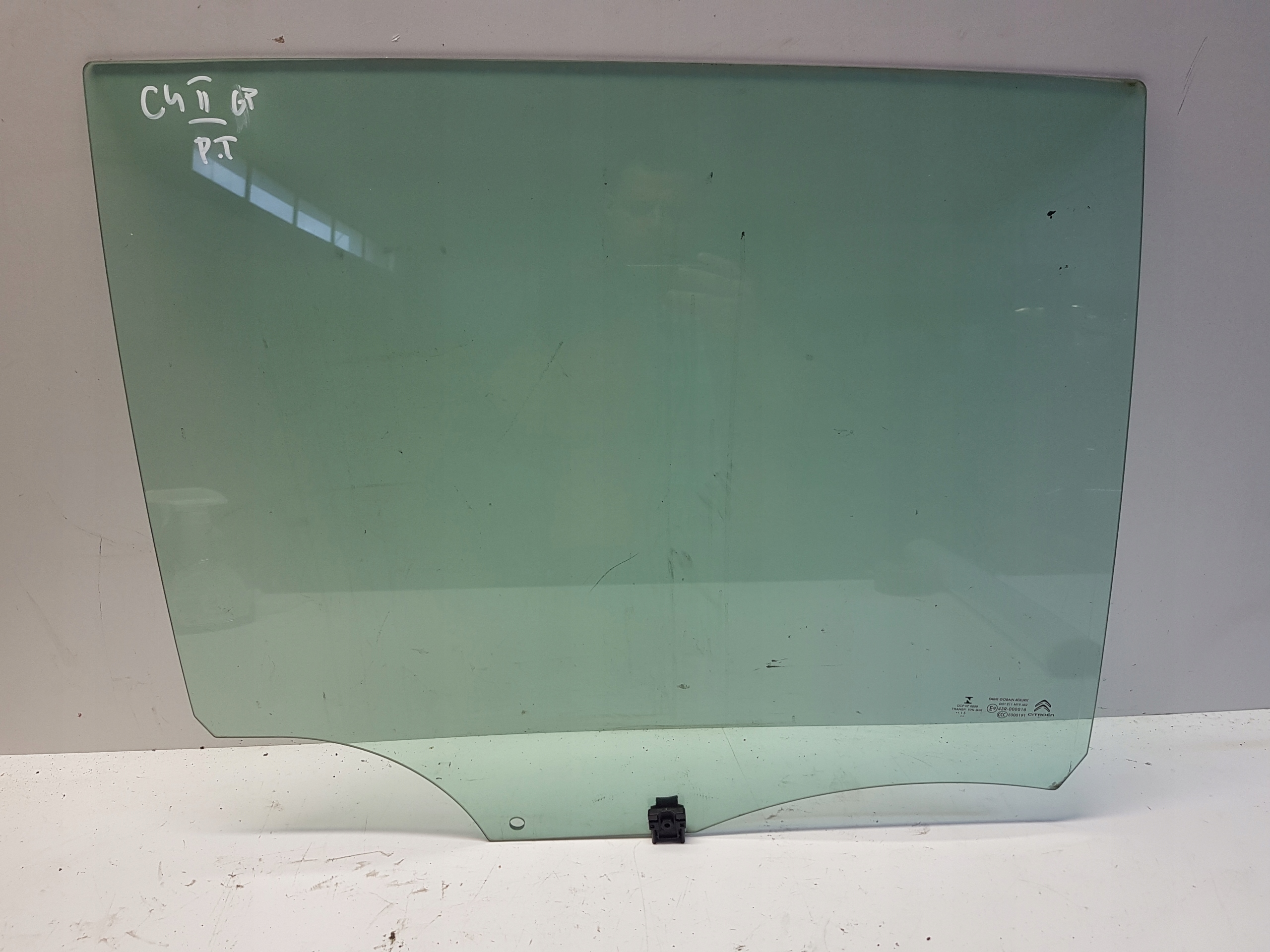 C4 GRAND Picasso II Скло заднє праве AS2 2015