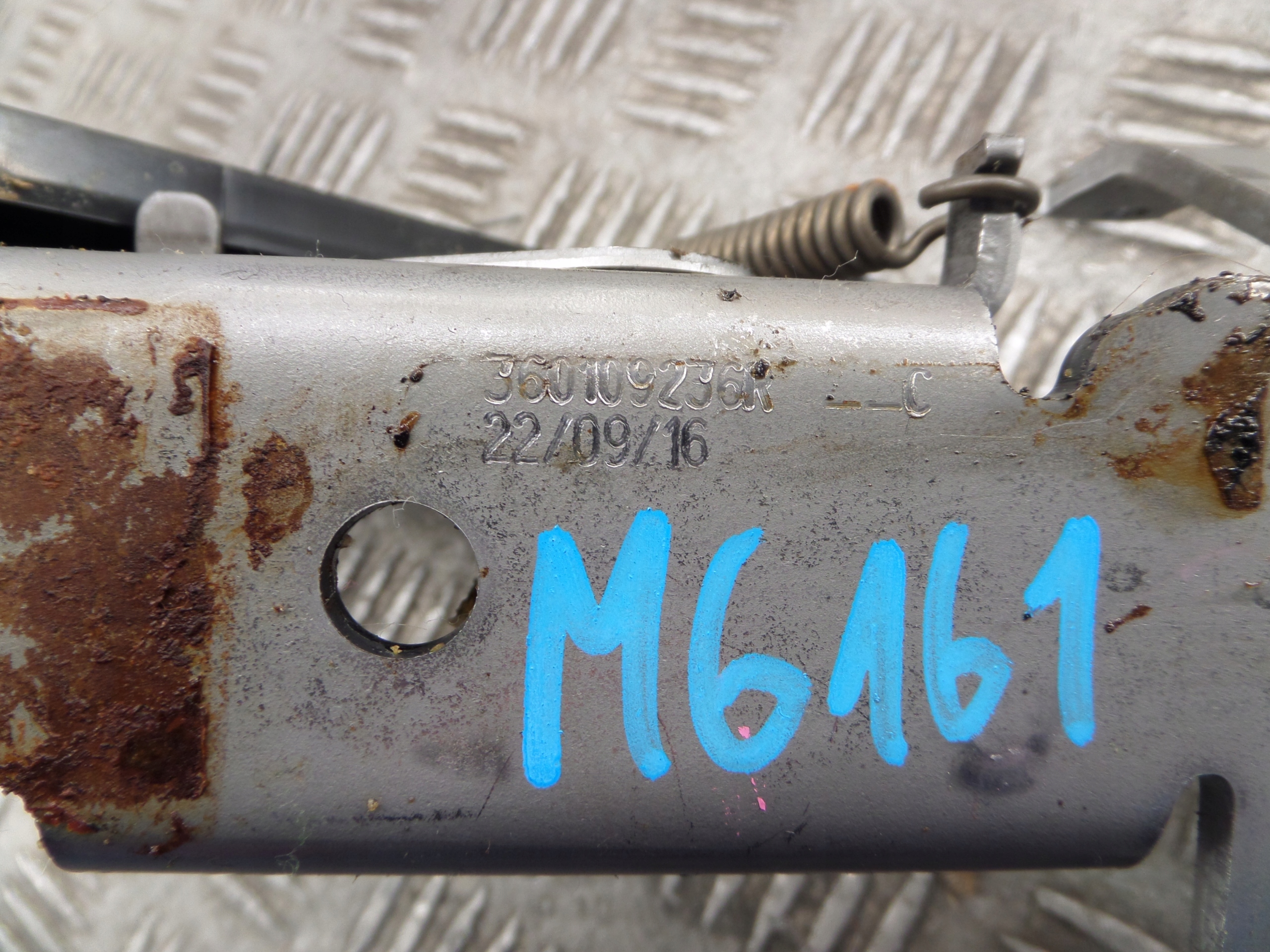 páčka elektrická brzda RENAULT CAPTUR 1 a 13-19 360109236R