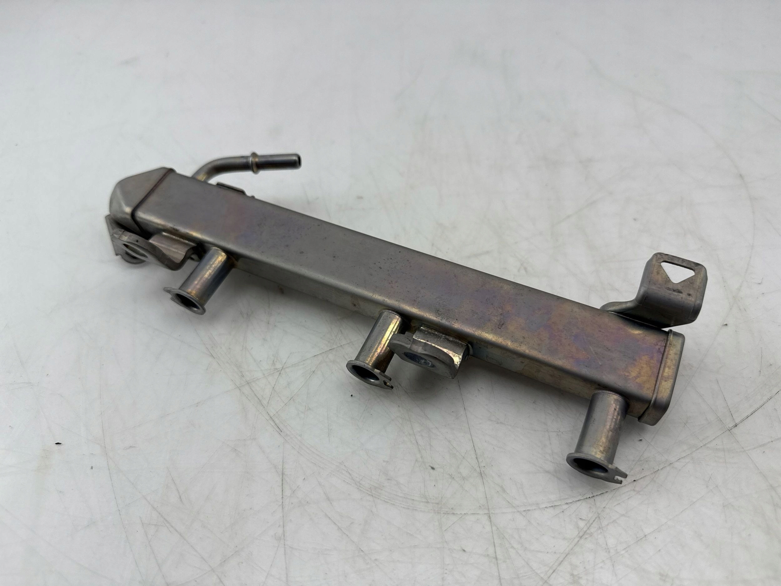 Toyota Yaris Cross 2023 Rozdzielacz paliwa