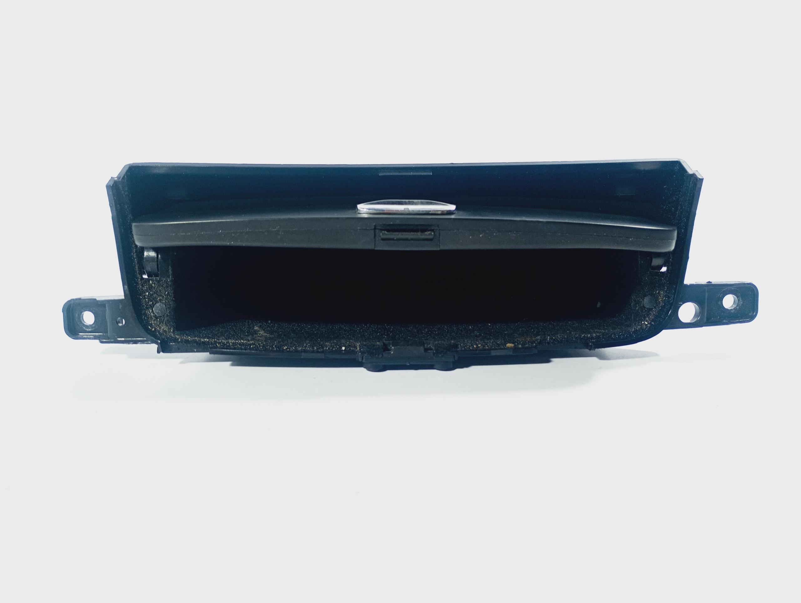 passenger compartment plato OE 4D84625100 Kia Carnival 06-15