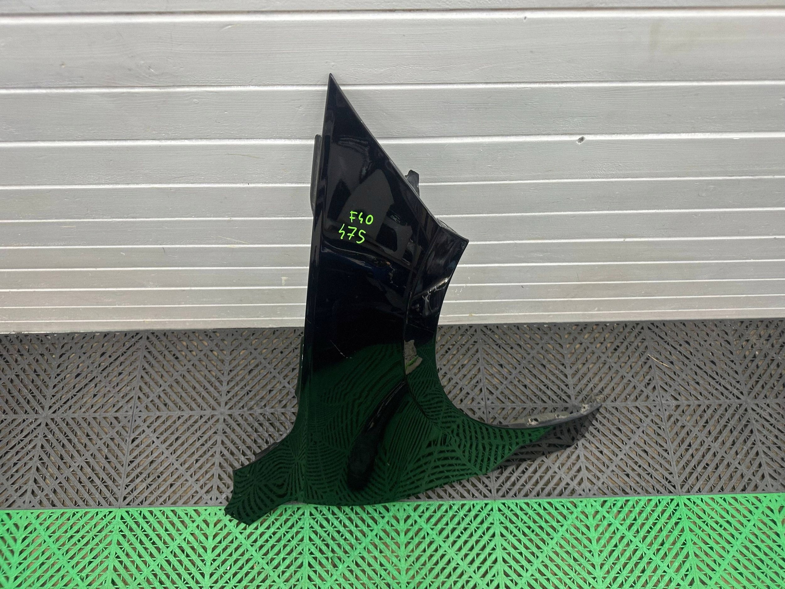 fender front side right BMW 1 F40