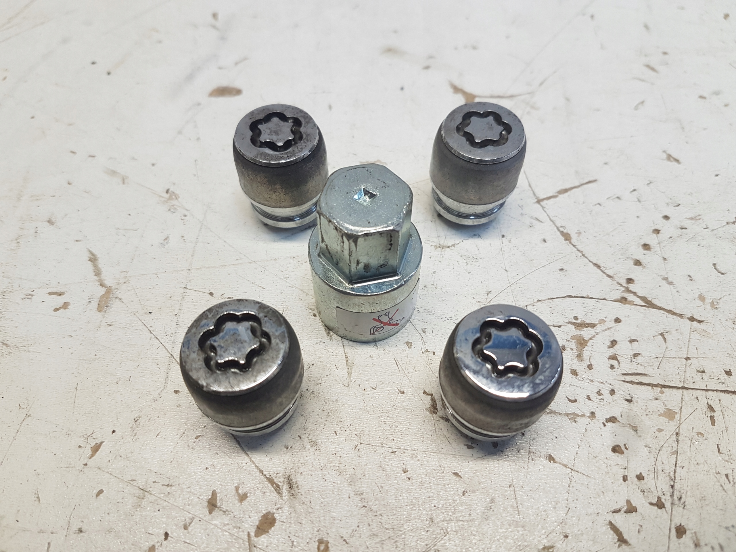 HONDA CIVIC X контргайки