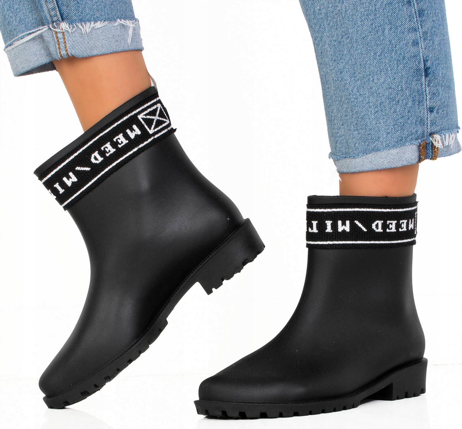 KALOSZE MATOWE BOTKI CZARNE Z NAPISEM 38