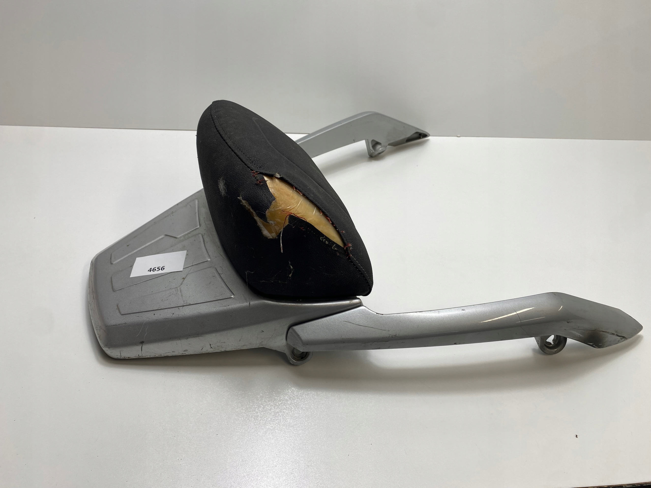 DAELIM S2 125 OPARCIE PASAŻERA RĄCZKI