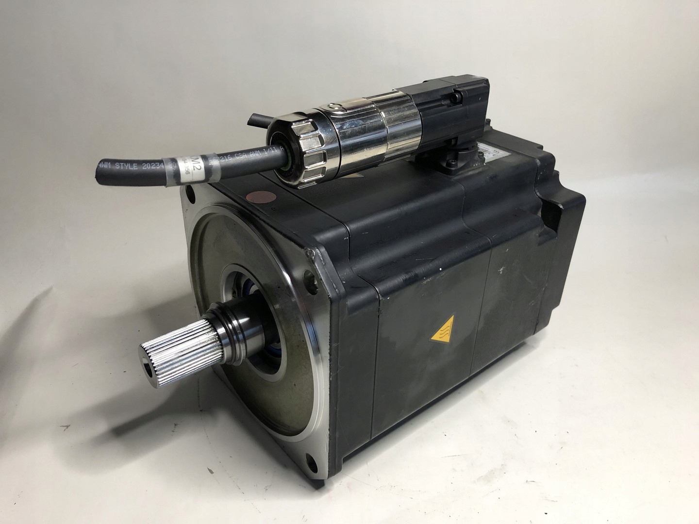 serwonapęd SIEMENS servomotor 6.9kW 5000RPM SERVO