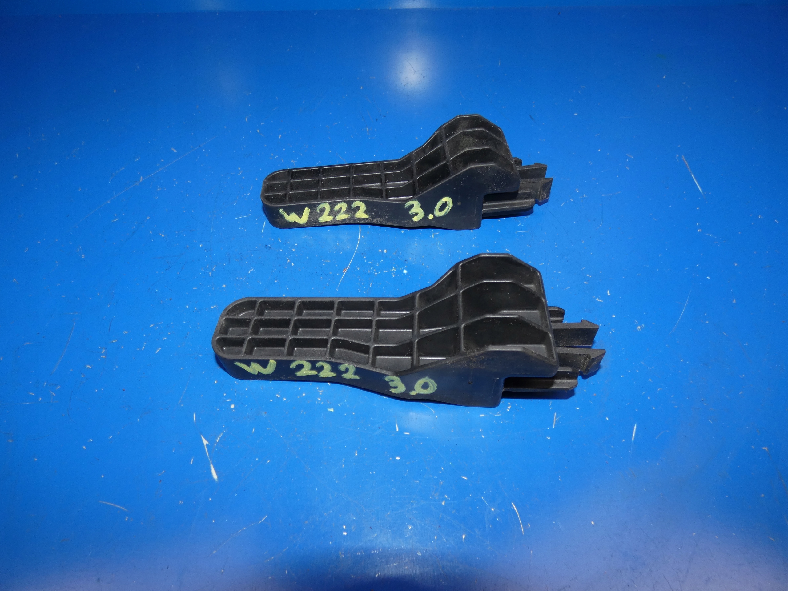 MERCEDES S KLASA W222 holder bracket radiator KOLEK
