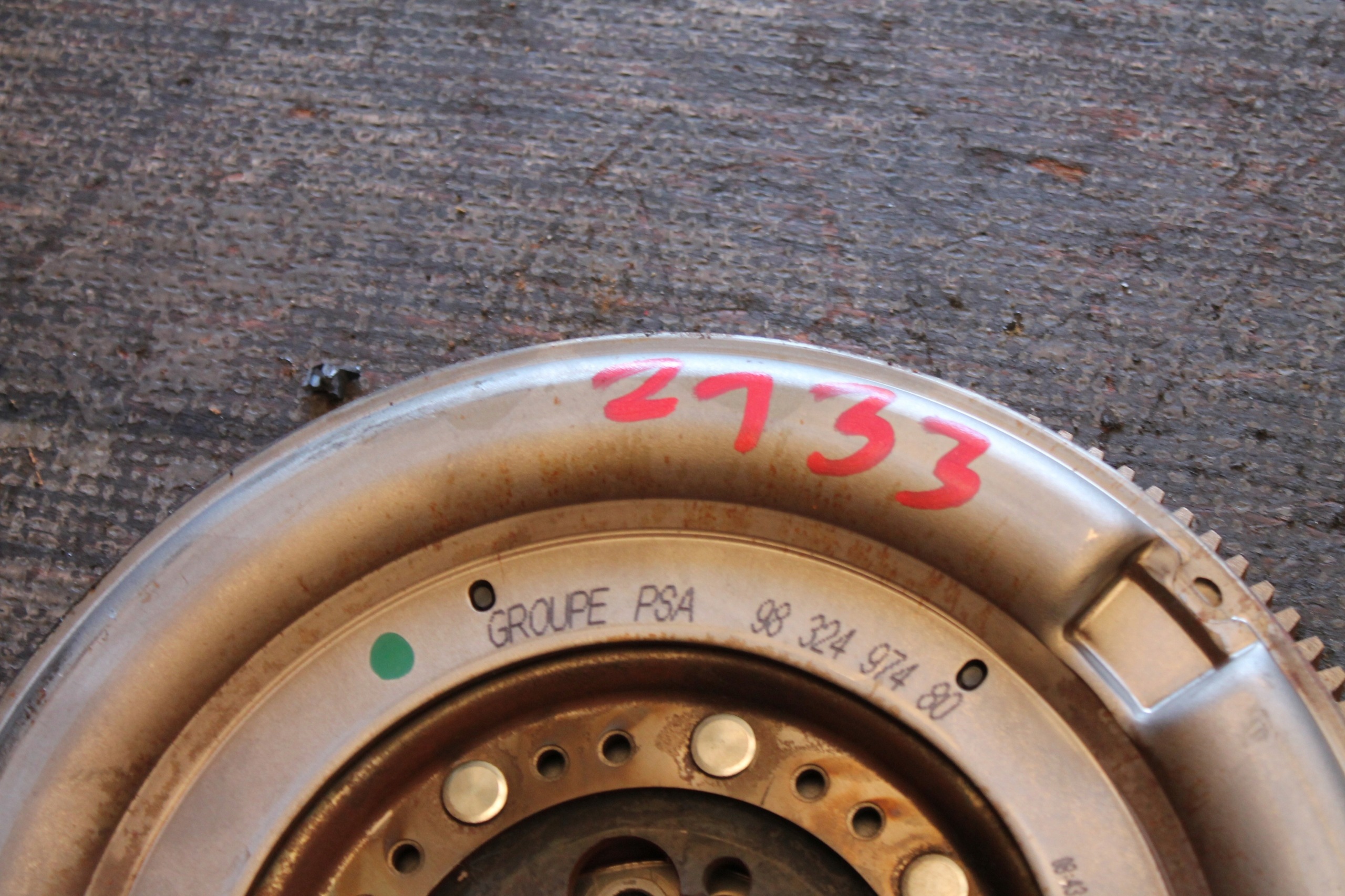 2133. wheel flywheel PEUGEOT 9832497480