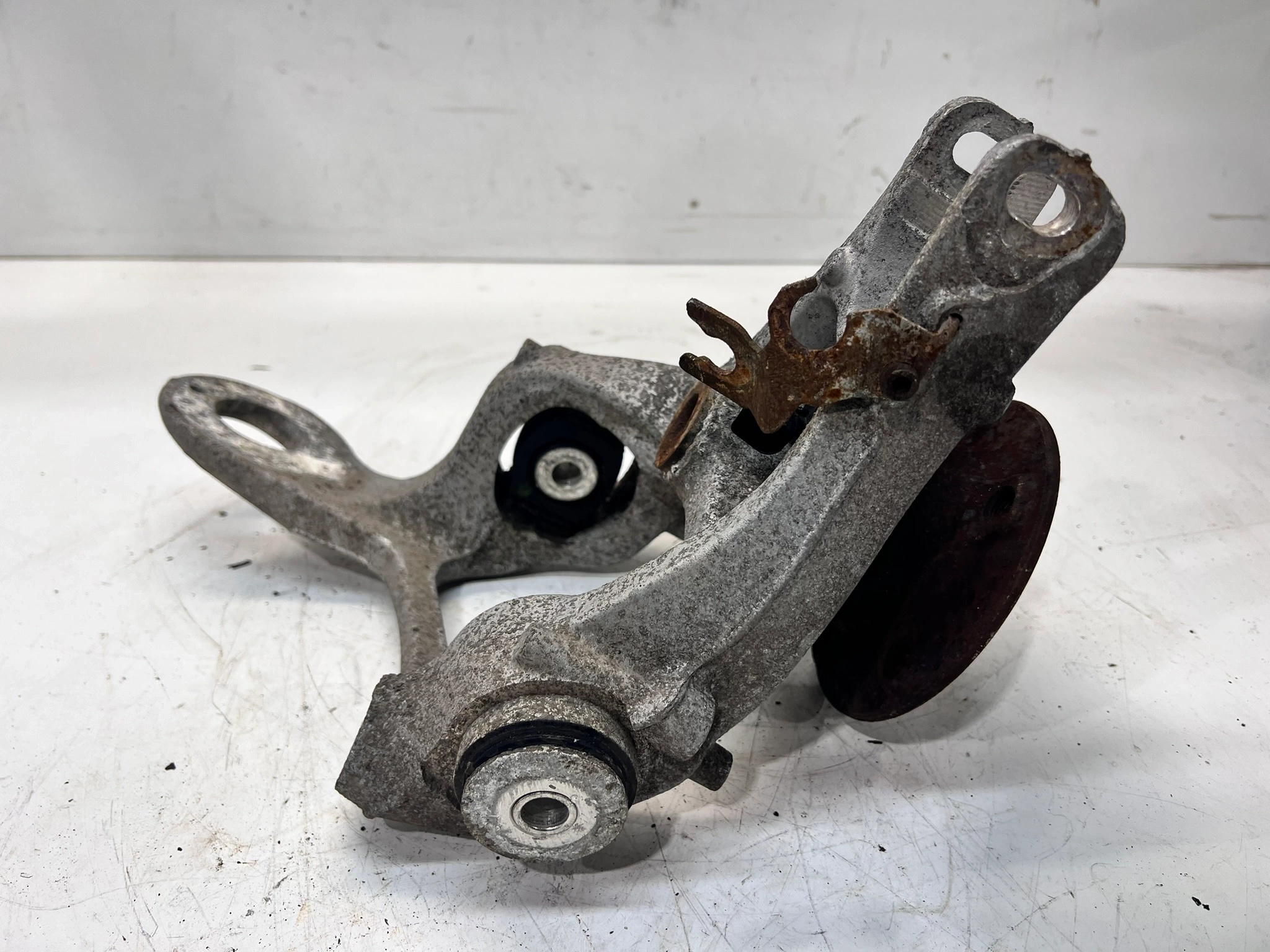 swing right rear part AUDI A4 B8 A5 8T A6 C7 8K0505436AB