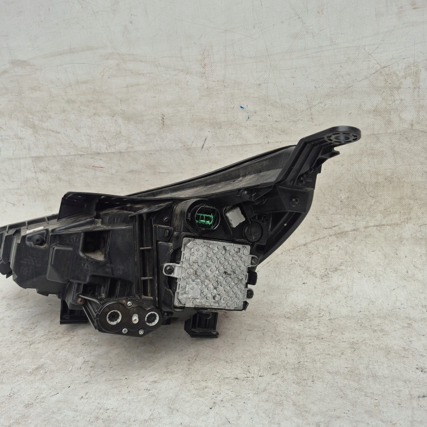 SKODA OCTAVIA IV LIFT 24- bumper front front 4XPDC washers 5E3807221L
