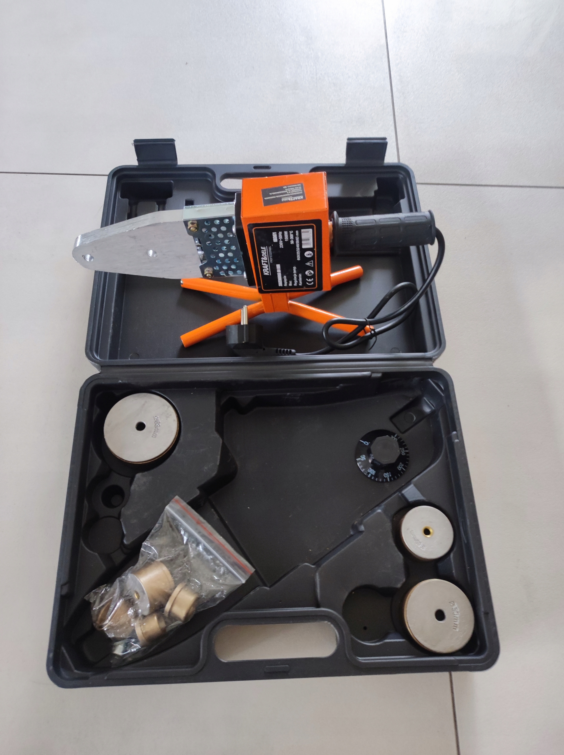 M ZGRZEWARKA DO RUR PCV PP 1500W MATRYCE 20-63MM Waga urządzenia 1.9 kg