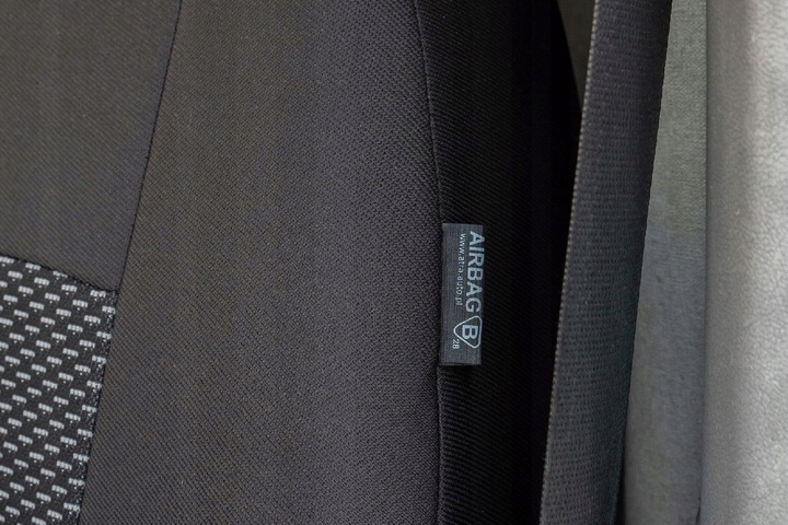 Pokrowce samochodowe 2+1 3os do RENAULT MASTER TRAFIC OPEL VIVARO MOVANO Rodzaj Uniwersalne