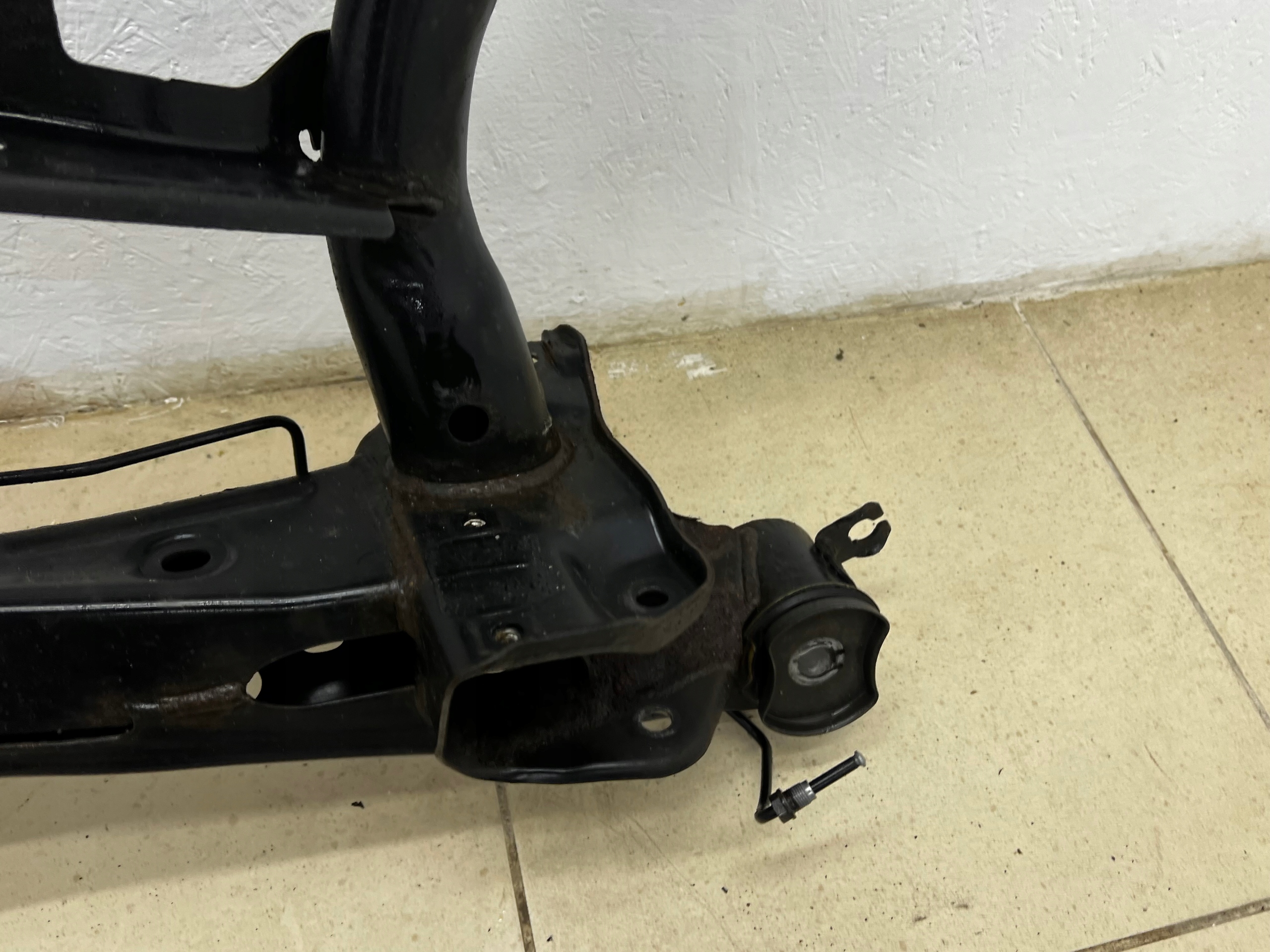 axle beam subframe axle beam rear part VW PASSAT B8 2.0 TDI 3Q0505107B