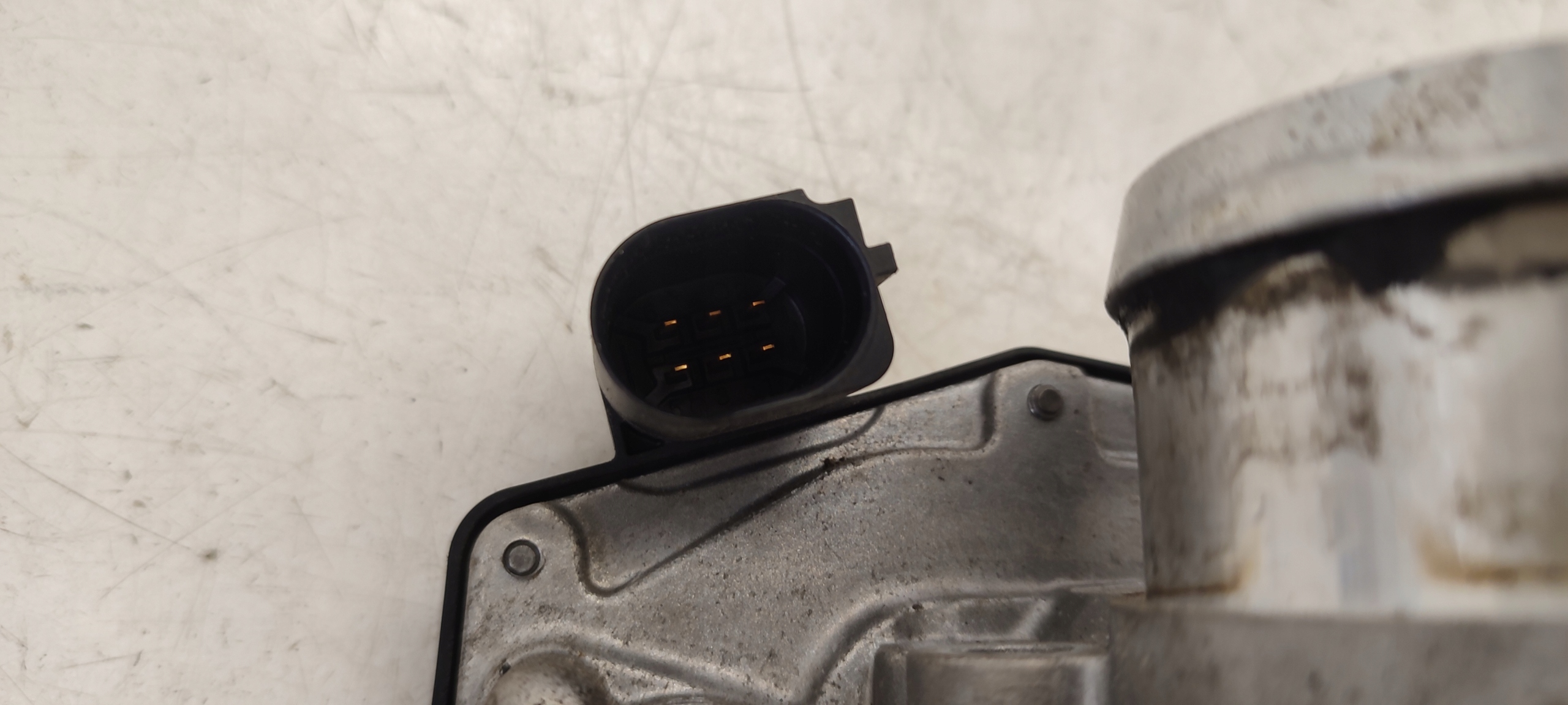 Valvola a farfalla CM5G9F991FB Ford Focus MK3 1,0 Ecoboost