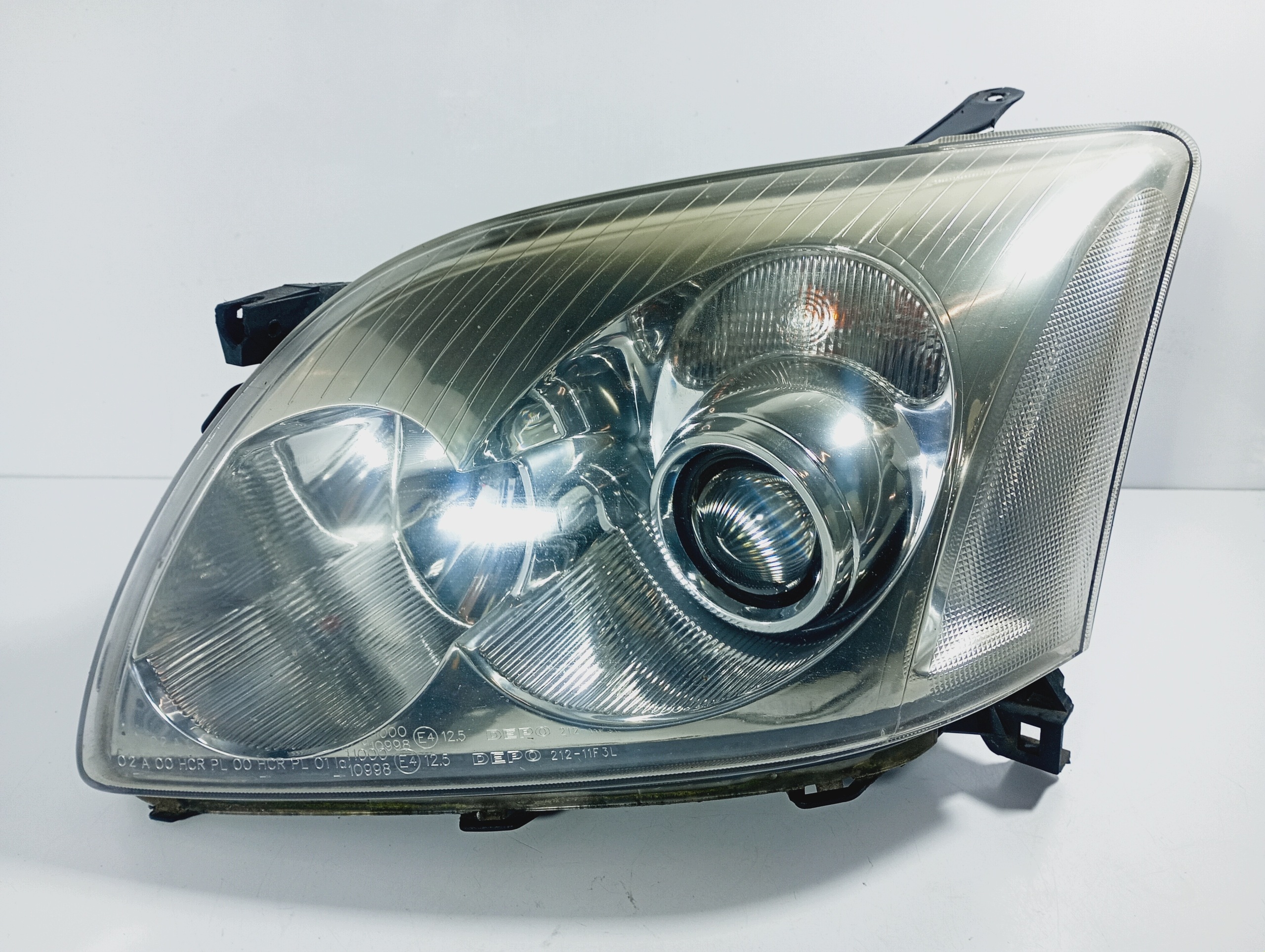 light left front reflektor left front 21211F3L TOYOTA Avensis T25 03-08