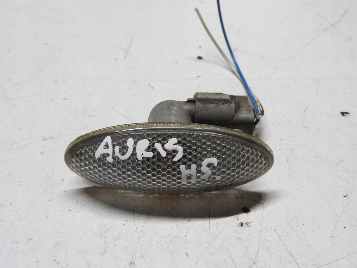 поворотник крыла TOYOTA oe 81730-02080