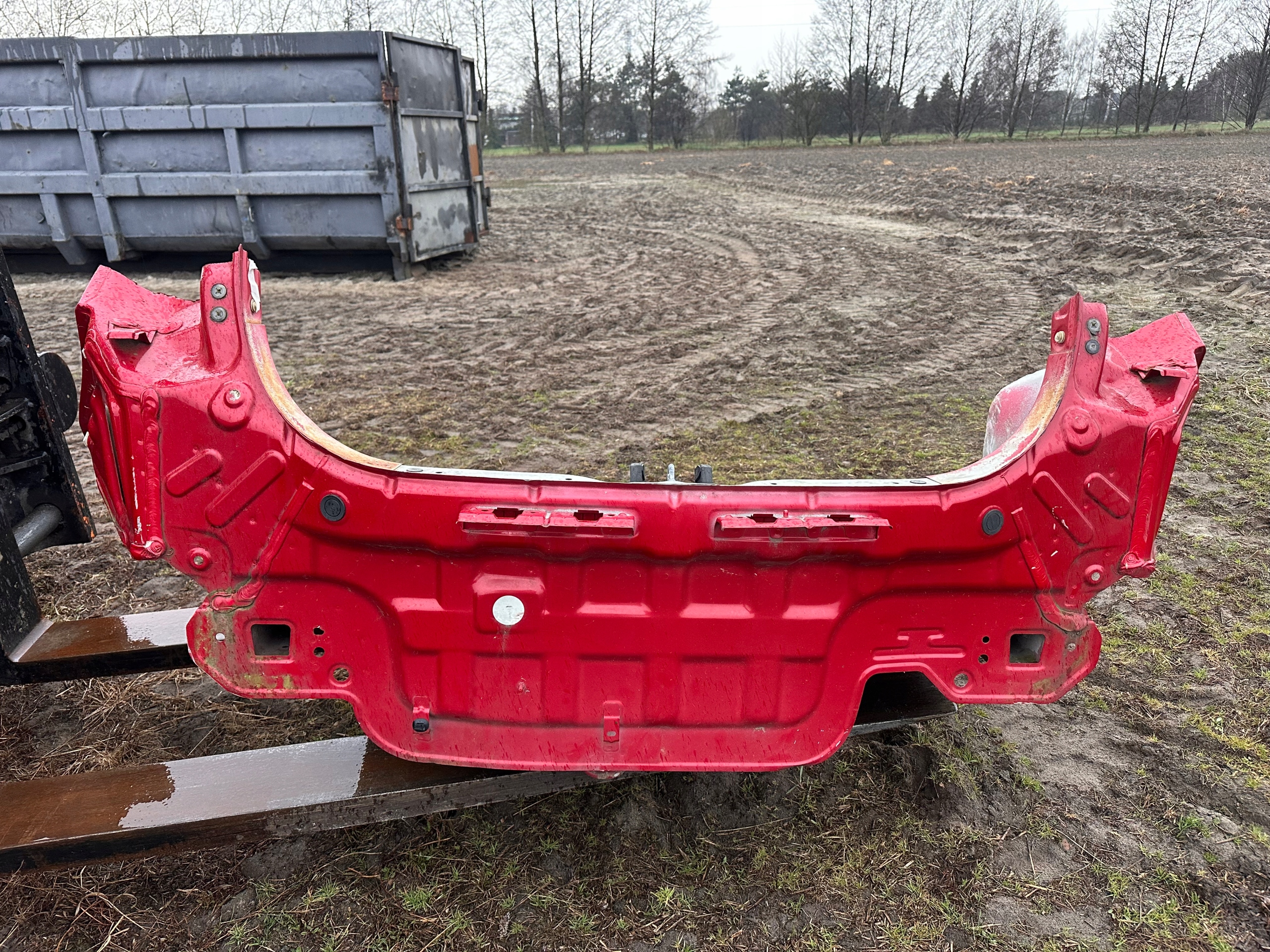 KIA RIO 4 IV 2019 ROK TYŁ PAS TYLNY WANNA PODŁOGA ĆWIARTKA