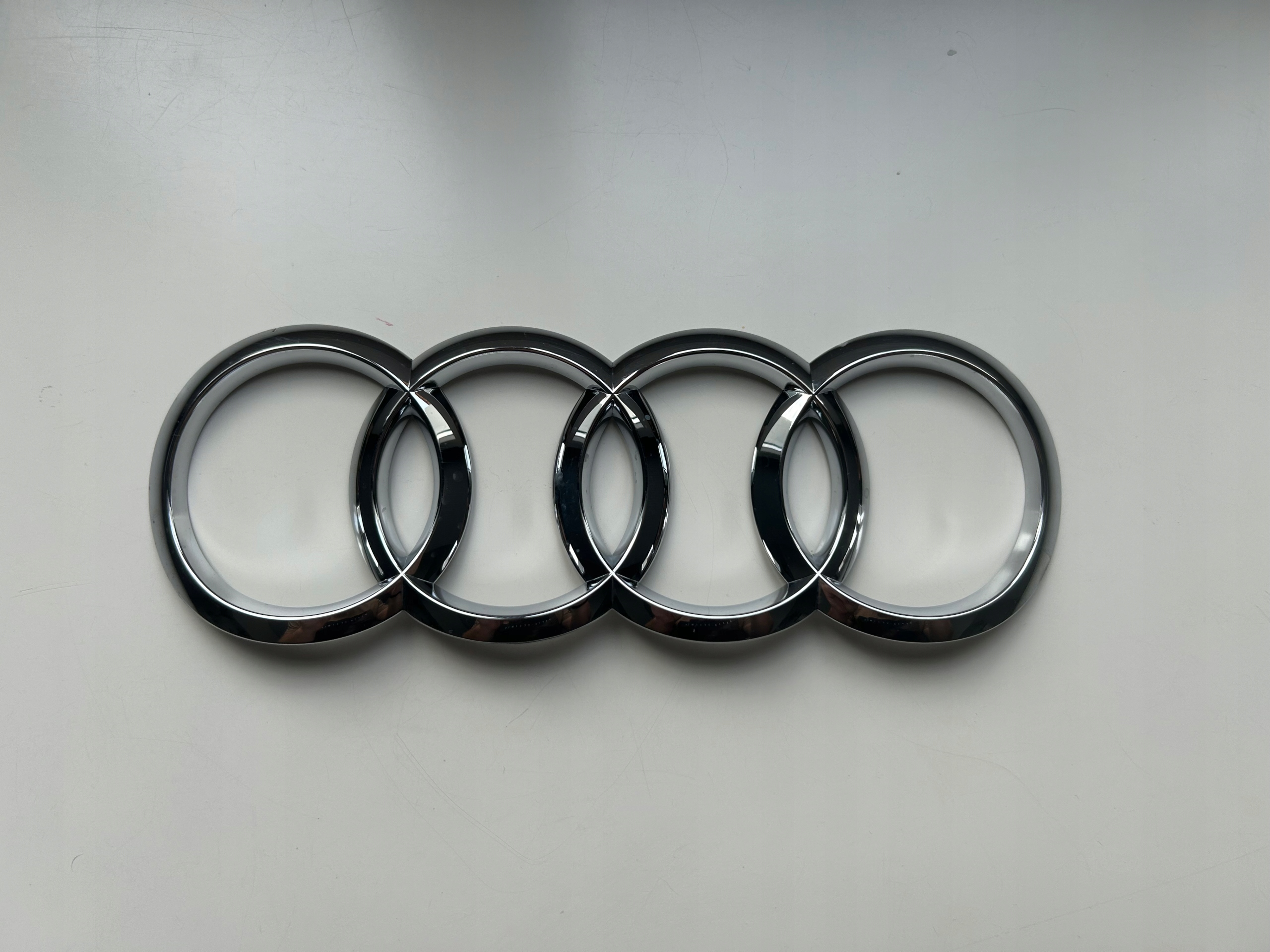 AUDI S5 A5 Rs5 B9 SPORTBACKd 2016- ЕМБЛЕМА ЛОГОТИП КРЫШКИ БАГАЖНИКАw8 OE