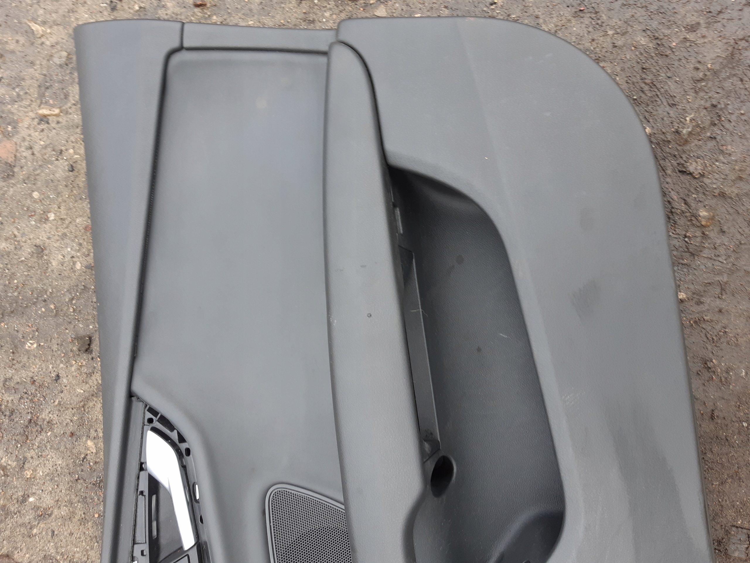 AUDI A7 4G side door upholstery right front 4G8867022A
