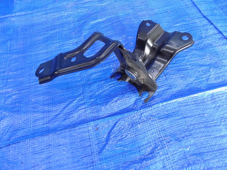 Support plaque POMPY ABS TOYOTA CHR 16R 1,2 TB