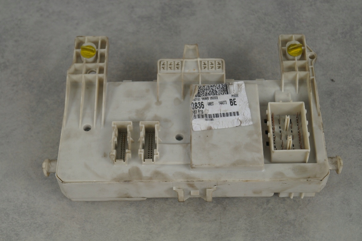 MODUŁ SKRZYNKA BEZPIECZNIKÓW FORD FOCUS MK2 Typ samochodu Samochody osobowe