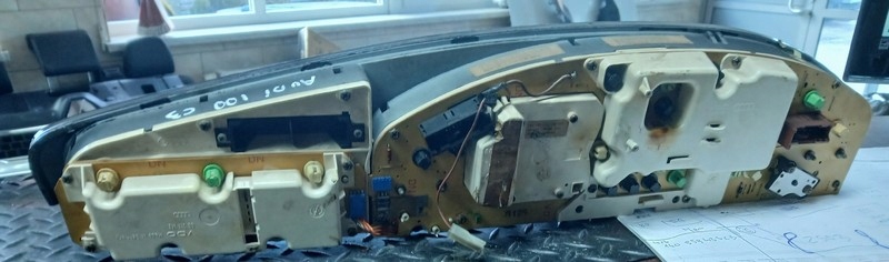 budíky AUDI 100 443919033DP VDO