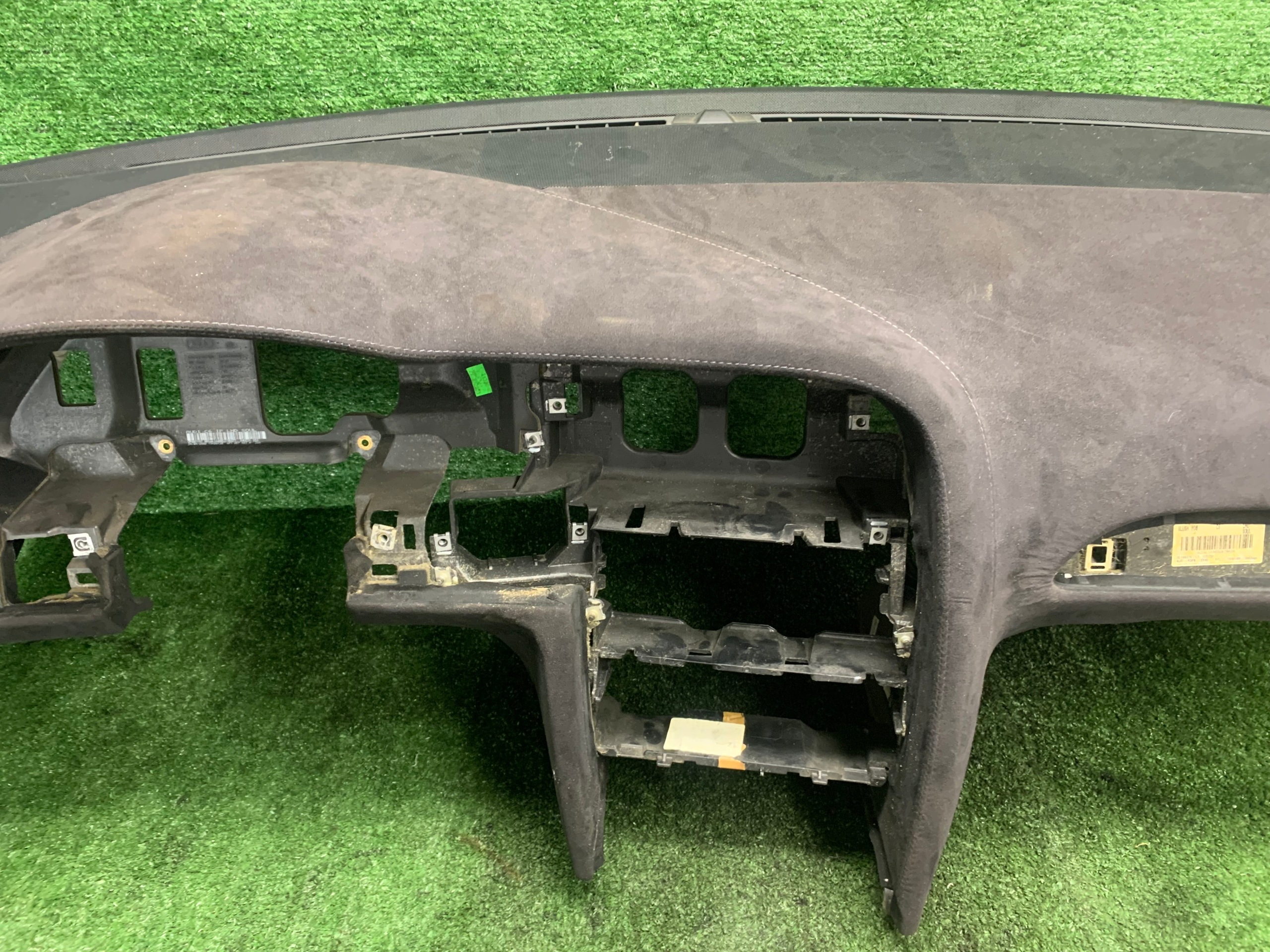AUDI A6 C6 dashboard instrument panel cockpit console ZAMSZOWA 4F1858041