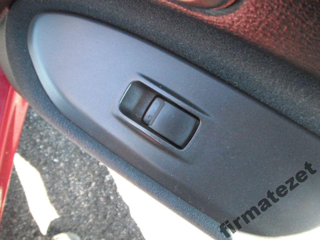 MITSUBISHI LANCER 7 VII 03- PRZEŁĄCZNIK SZYBY