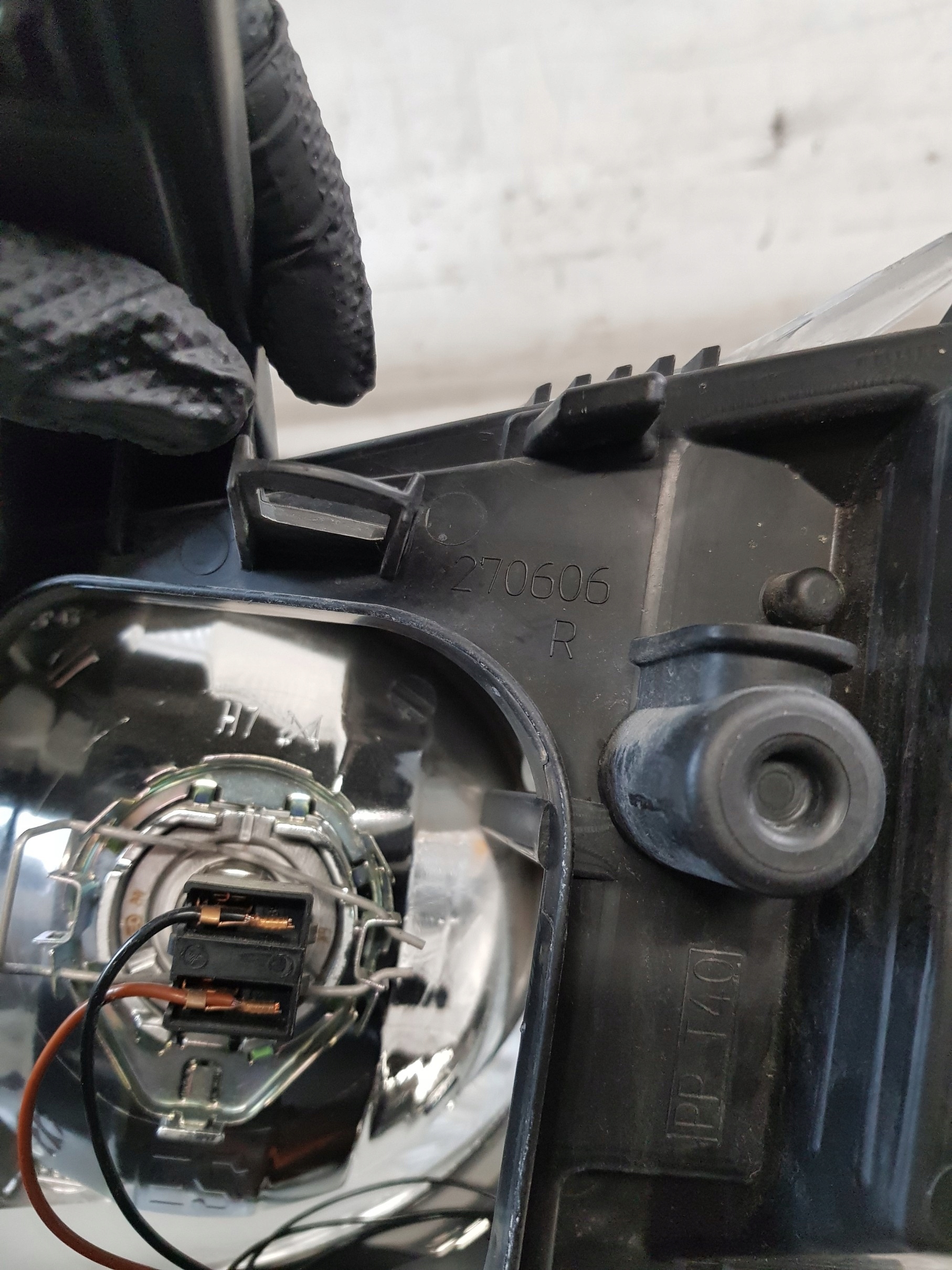 light right front FORD C-MAX and 04R- EUROPA