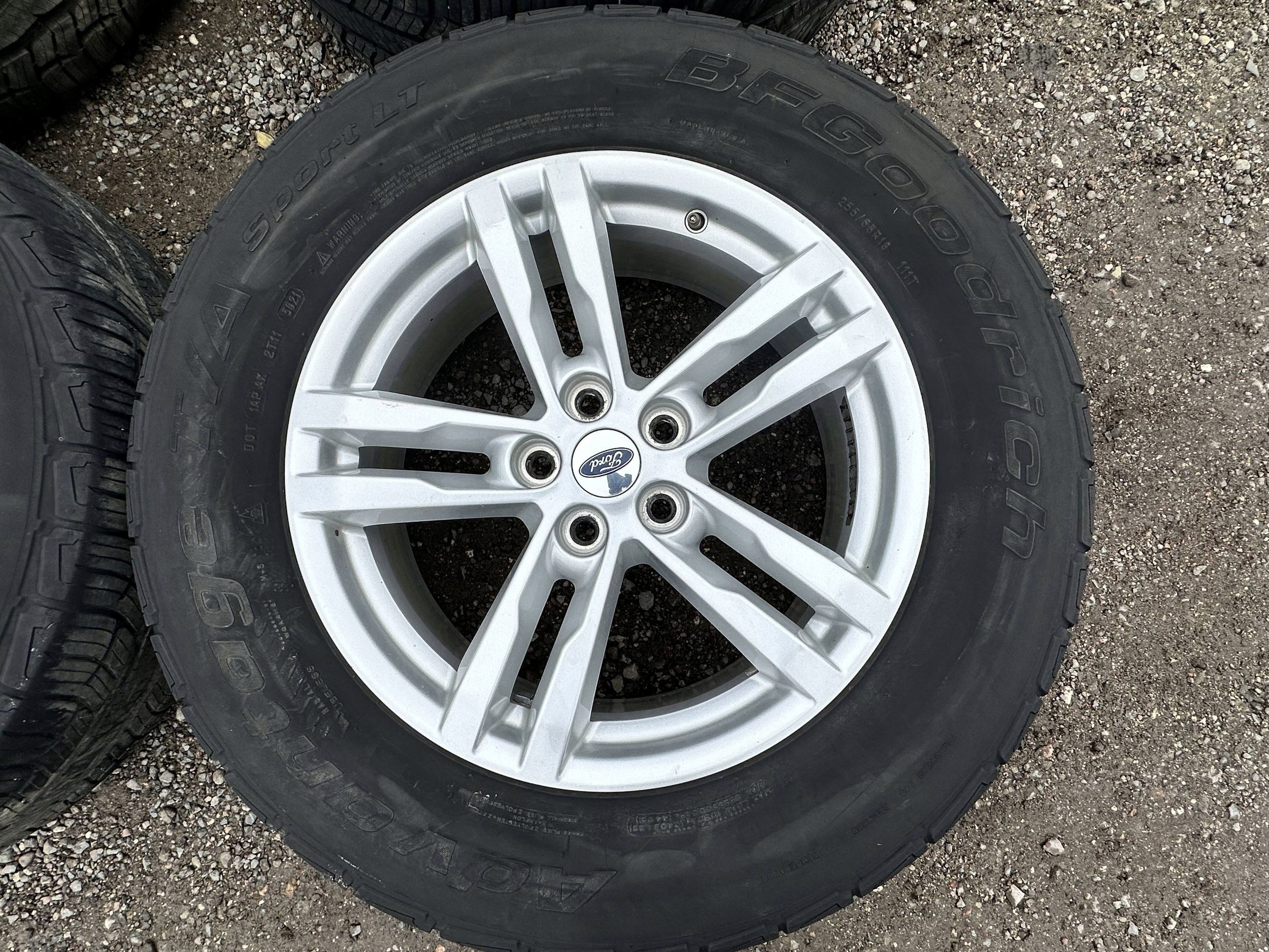 discs disc wheel wheels 255/65R18 18x7.5J Ford Explorer 2020+