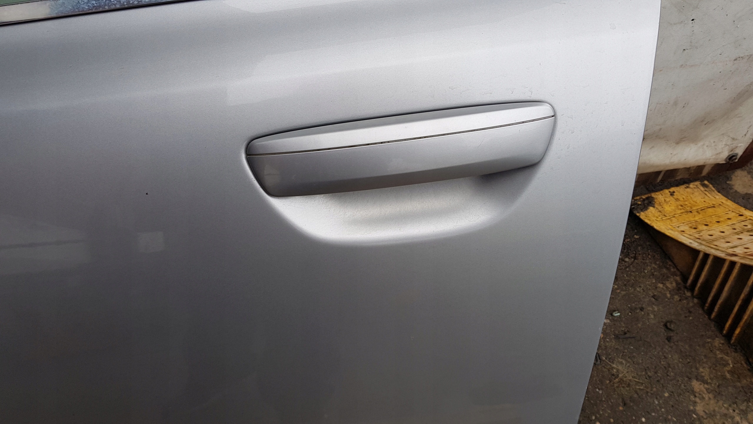 AUDI A8 D3 door left front LY7W