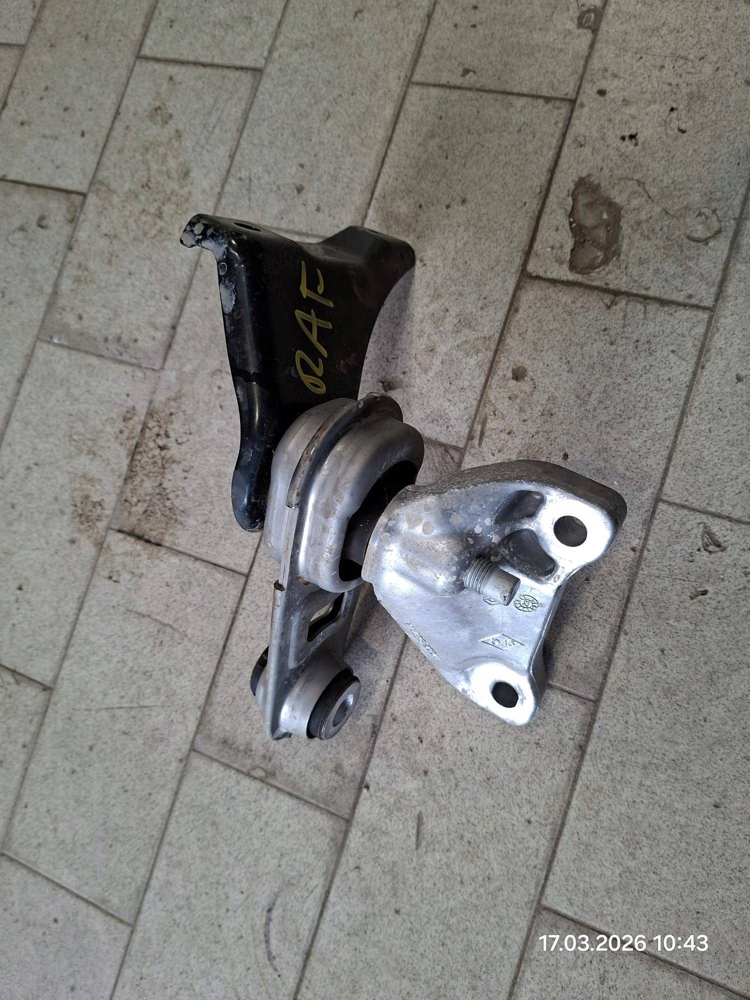 Support Support plaque Moteur Renault Rafale 113329871R