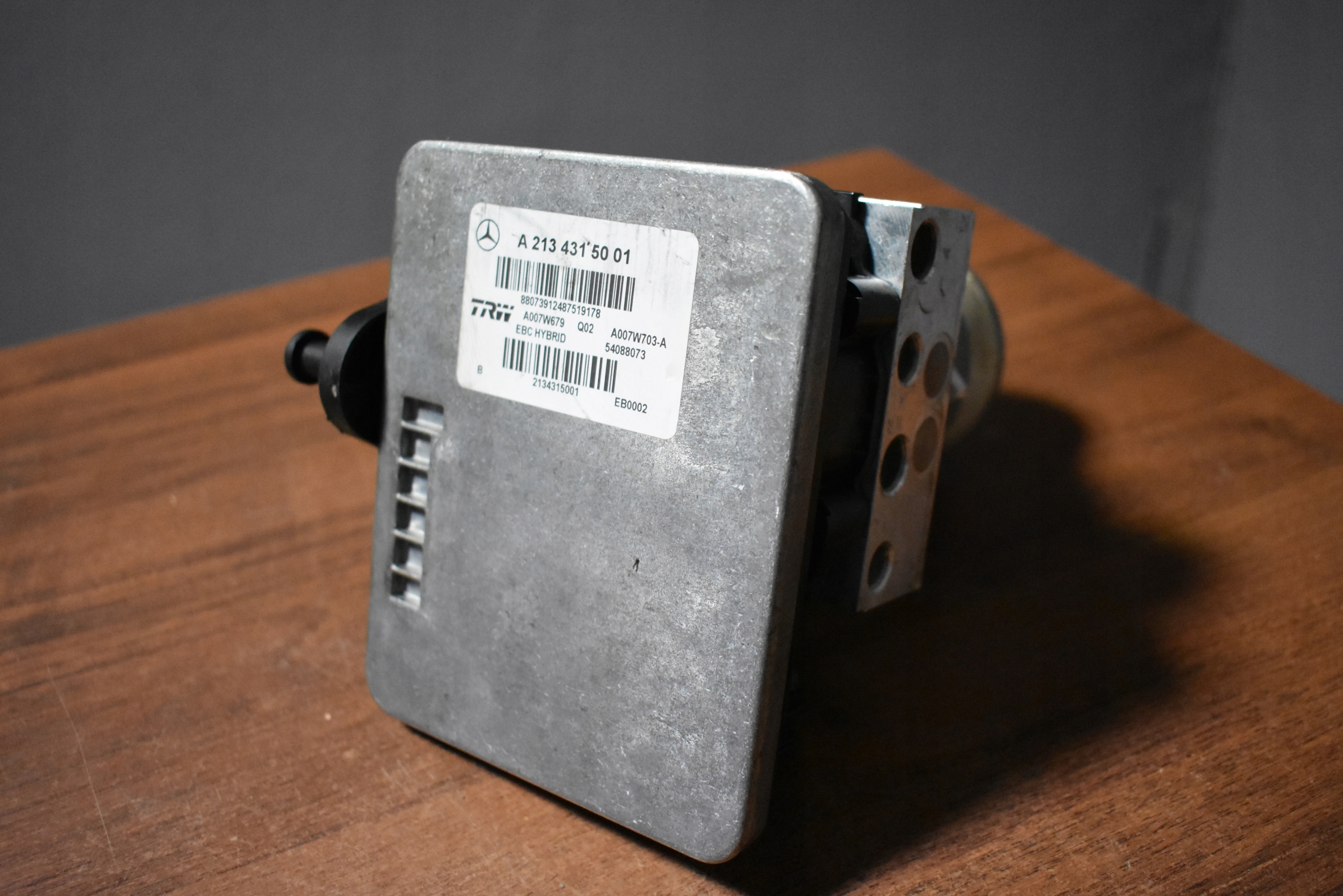IDEALNY control unit pump ABS MERCEDES W213 W257 1 9