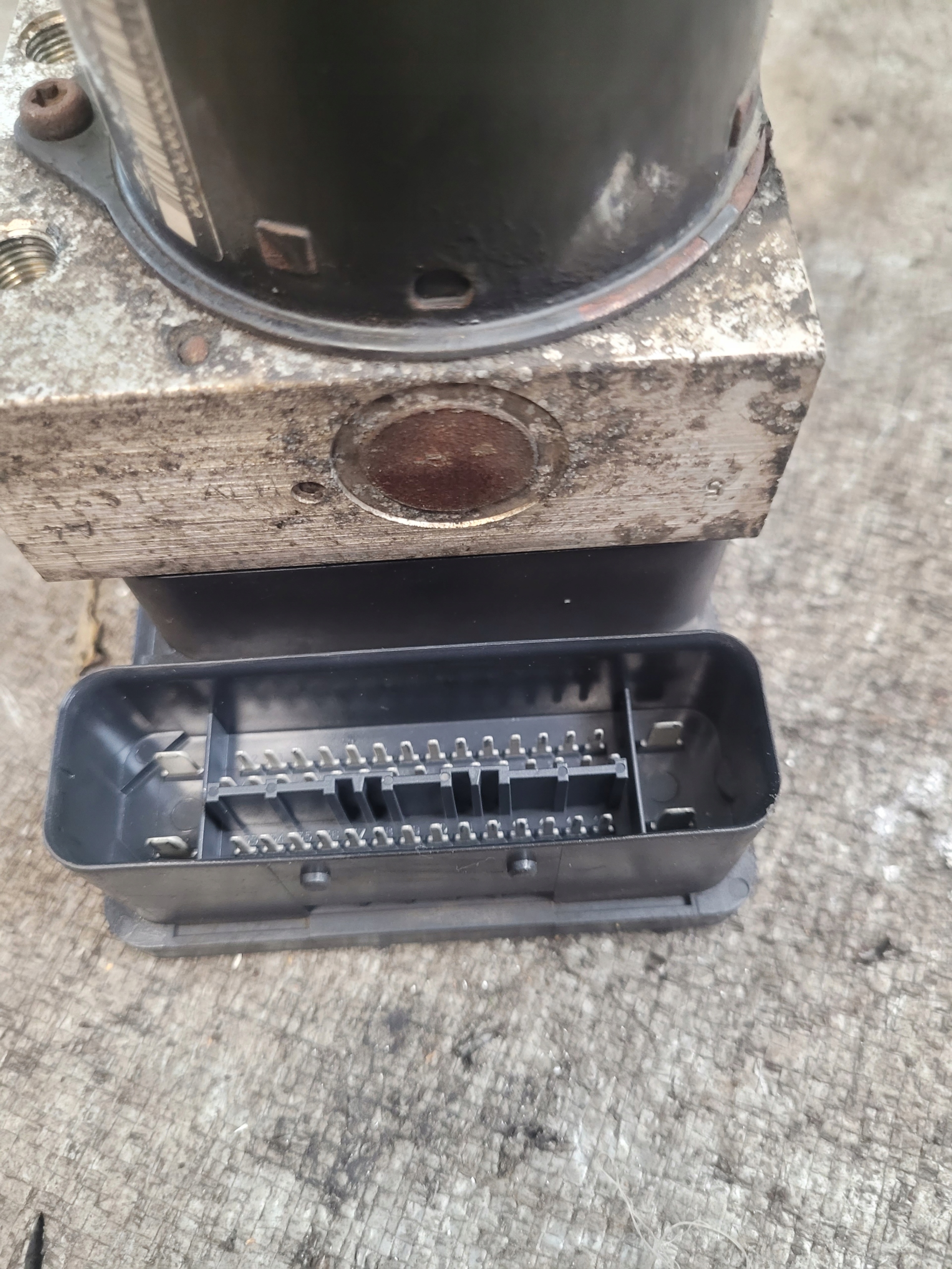 pump ABS OE 1C0907379D SEAT LEON 01r. 1.9TDI