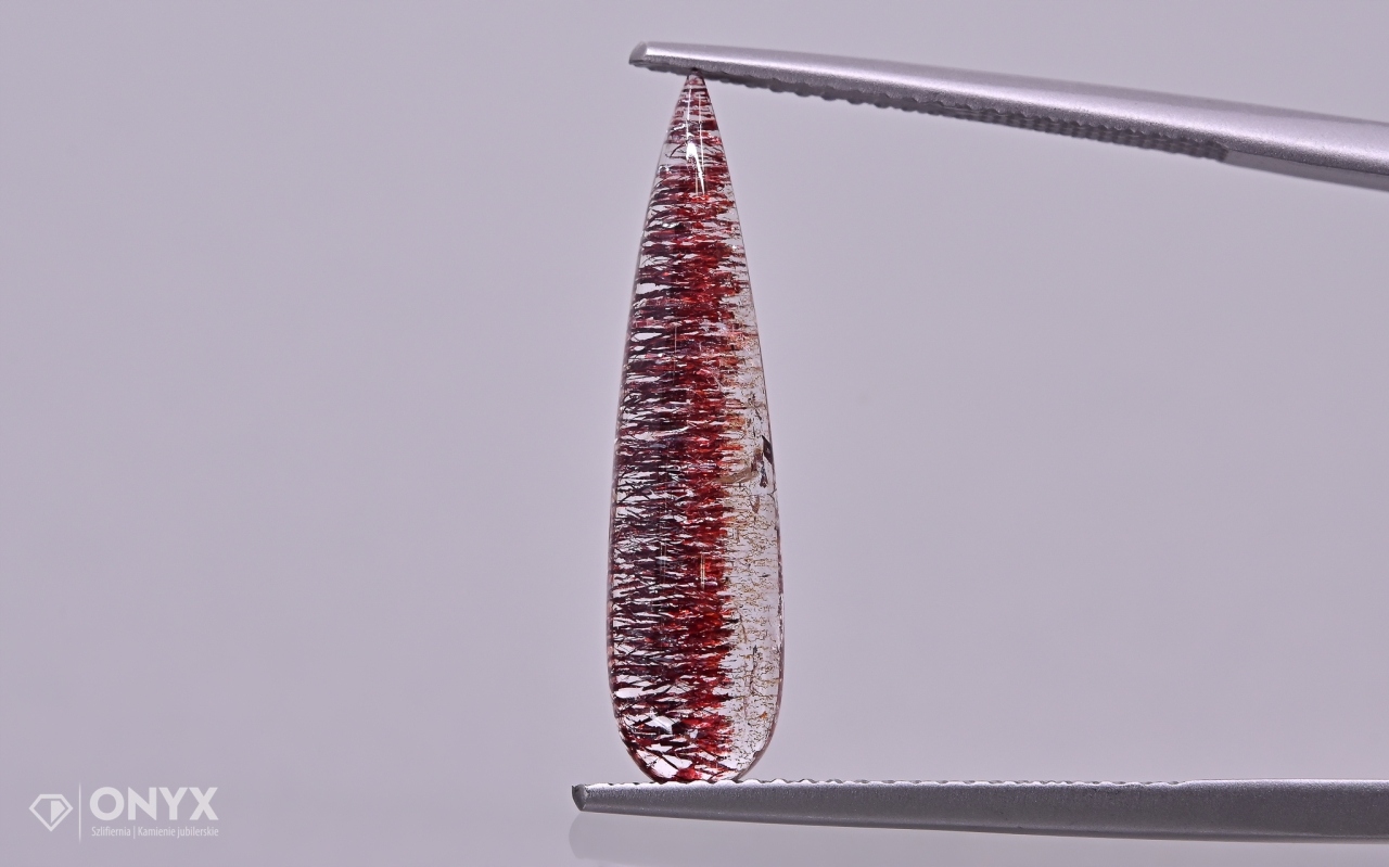 Jahodový křemen kabošon slza 23x5,5 mm