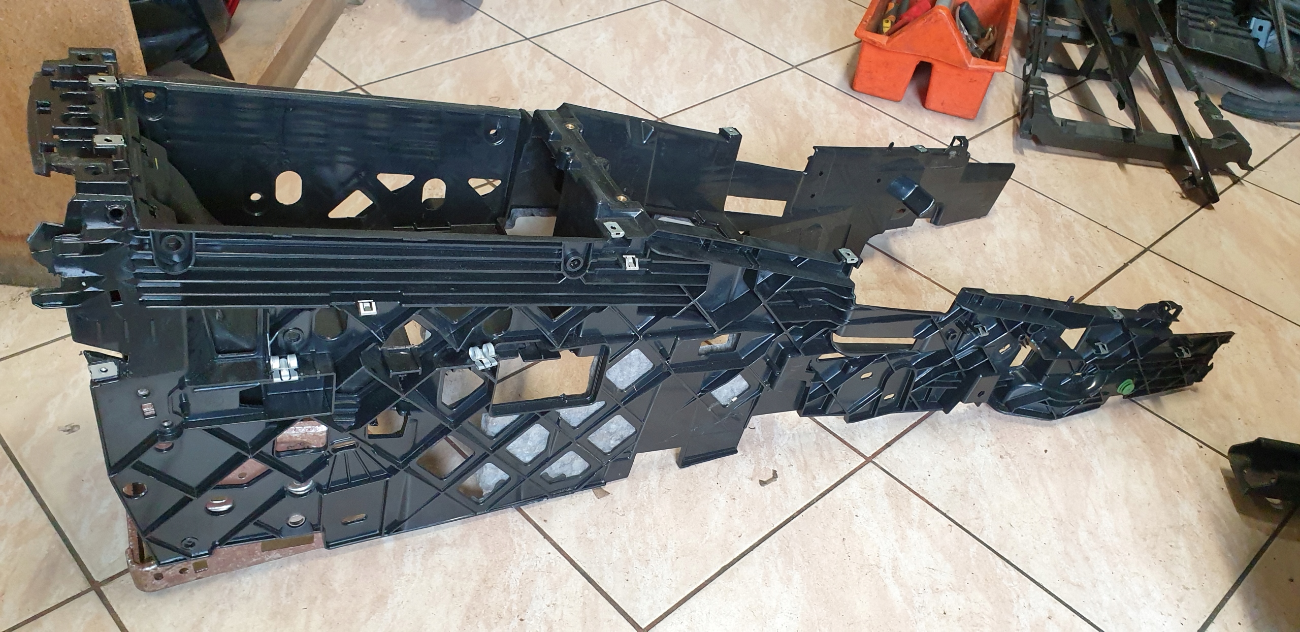 TUNEL central RAMA SZKIELET support console BMW X5 E70 E71 OE EU