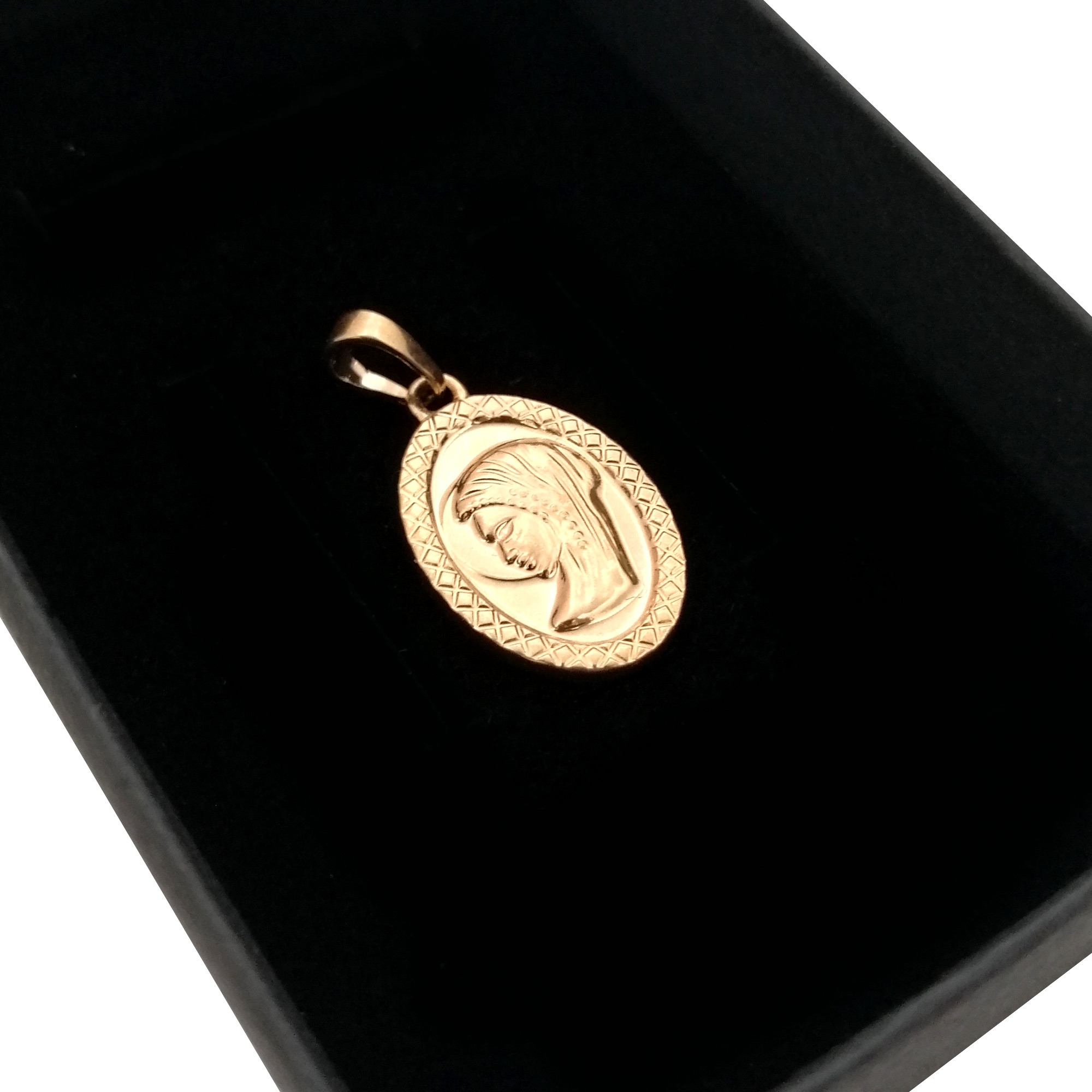 ZŁOTA ZAWIESZKA MATKA BOSKA 18 KARATÓW GWARANCJA Marka Golden Celebrity